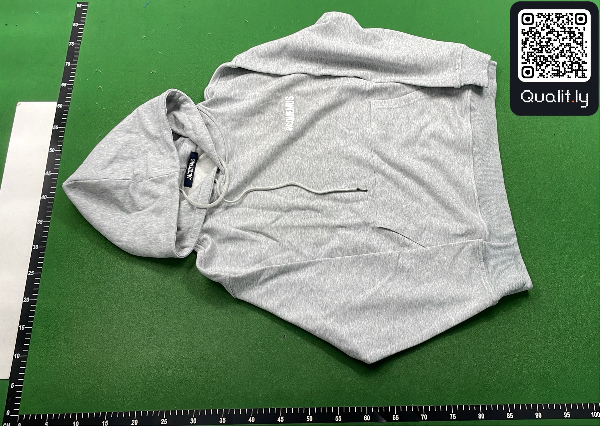 Hoodie QC photo 2 of 16