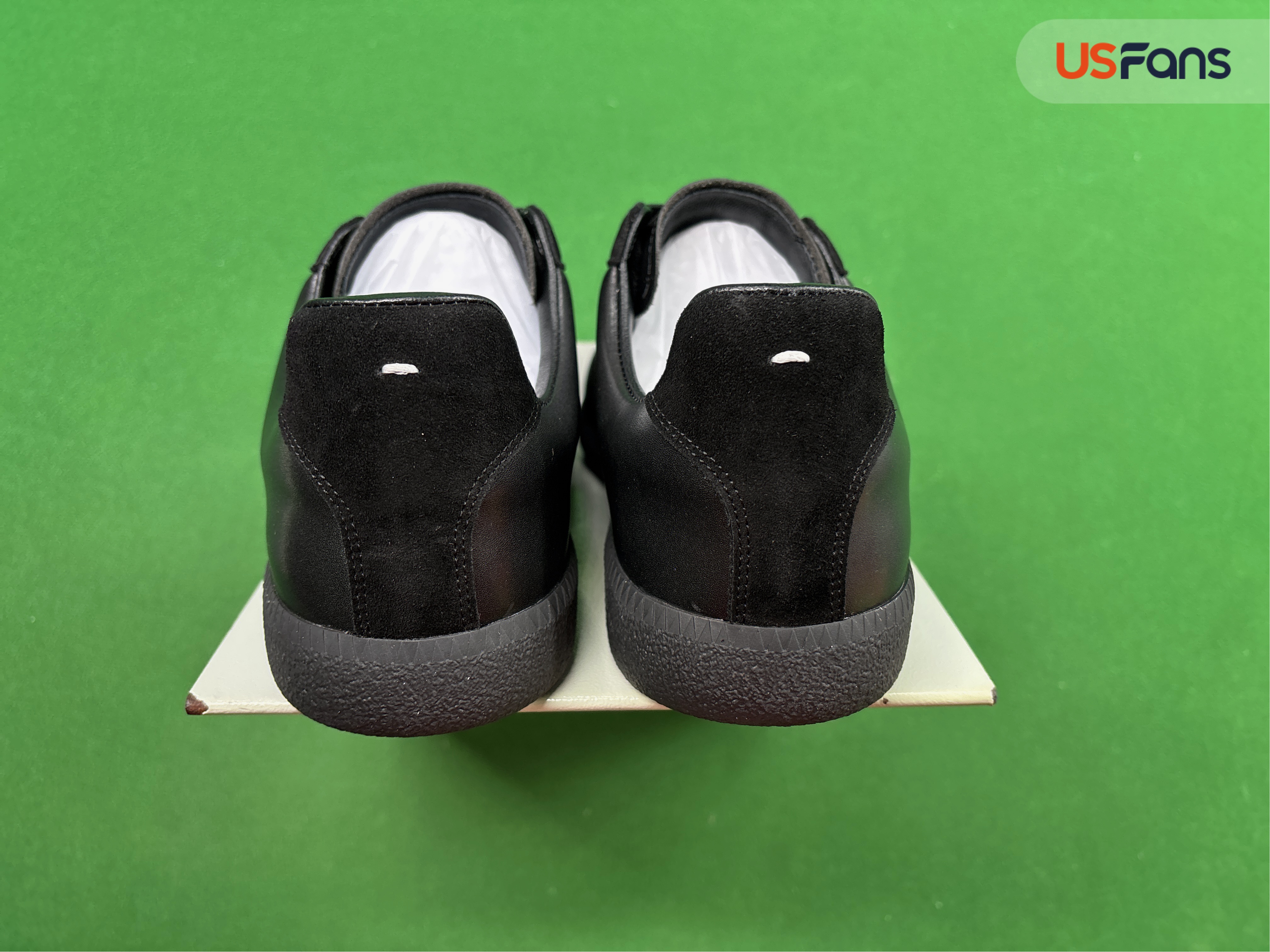 Sneakers QC photo 3 of 6