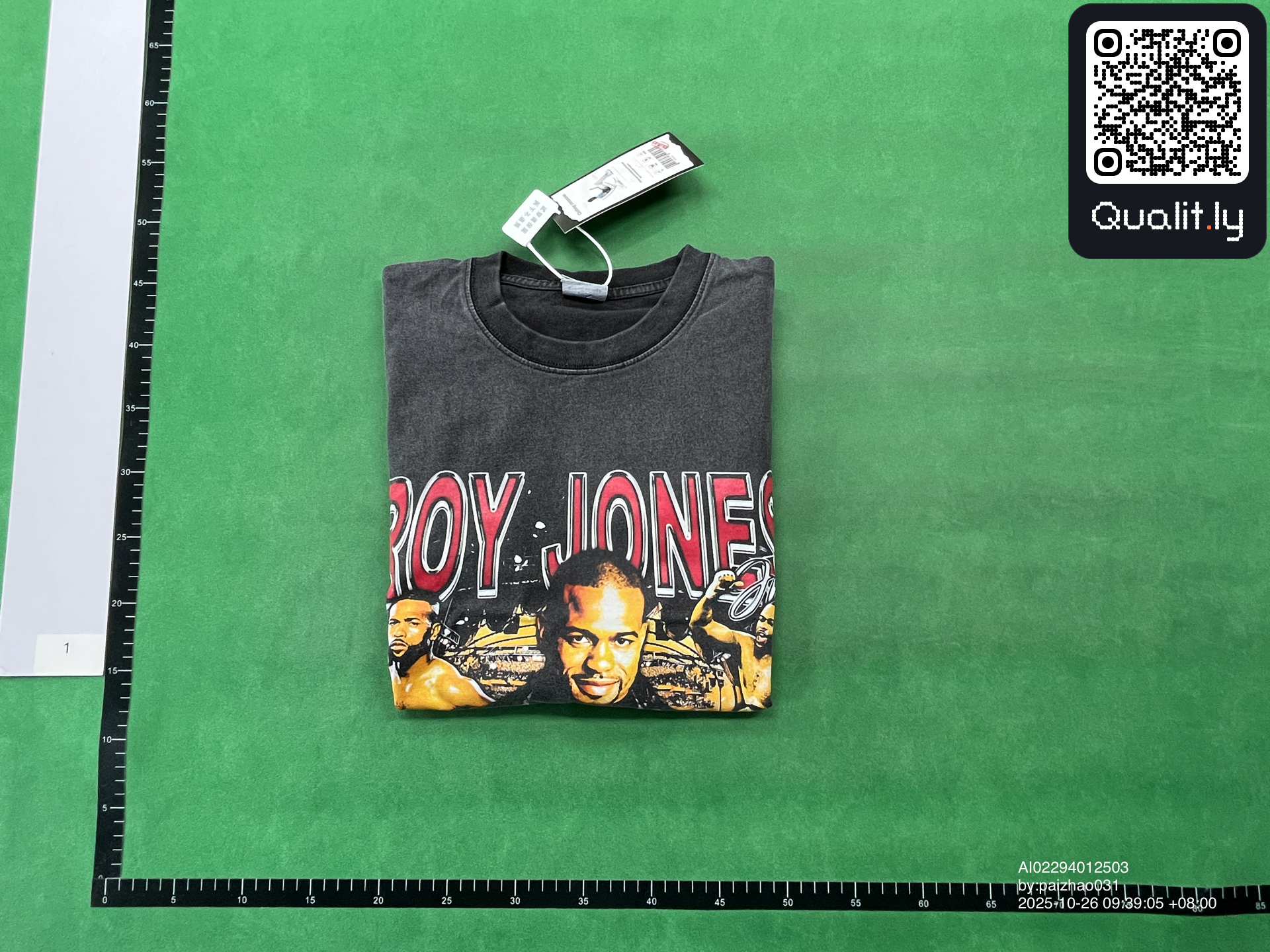 Camiseta — foto QC 1 de 4