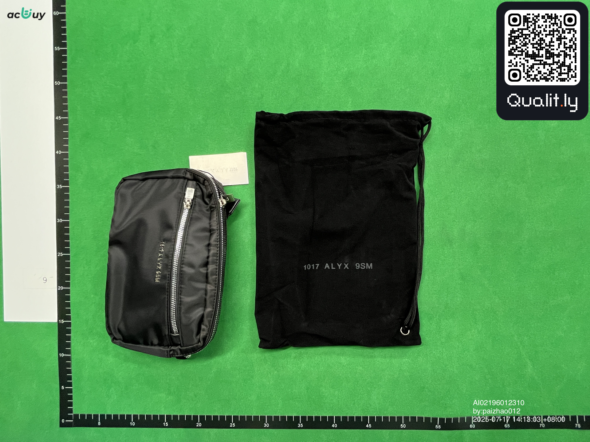 Bag QC photo 1 of 12