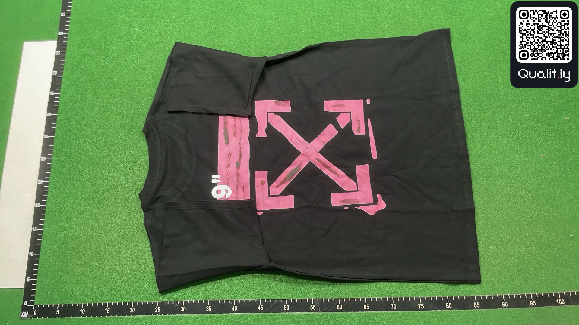 T-Shirt — QC-Foto 3 von 251