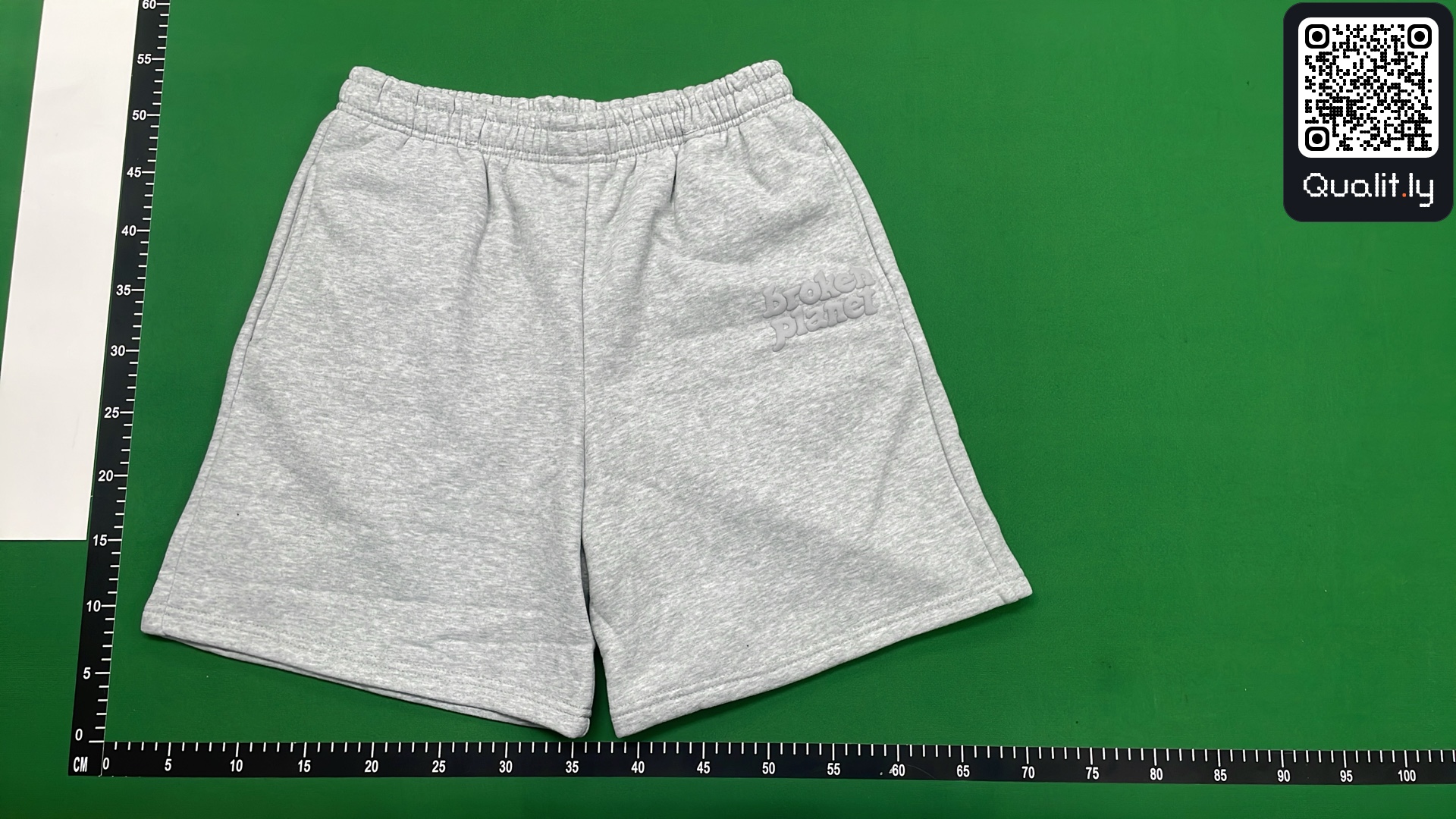 Shorts QC photo 2 of 8