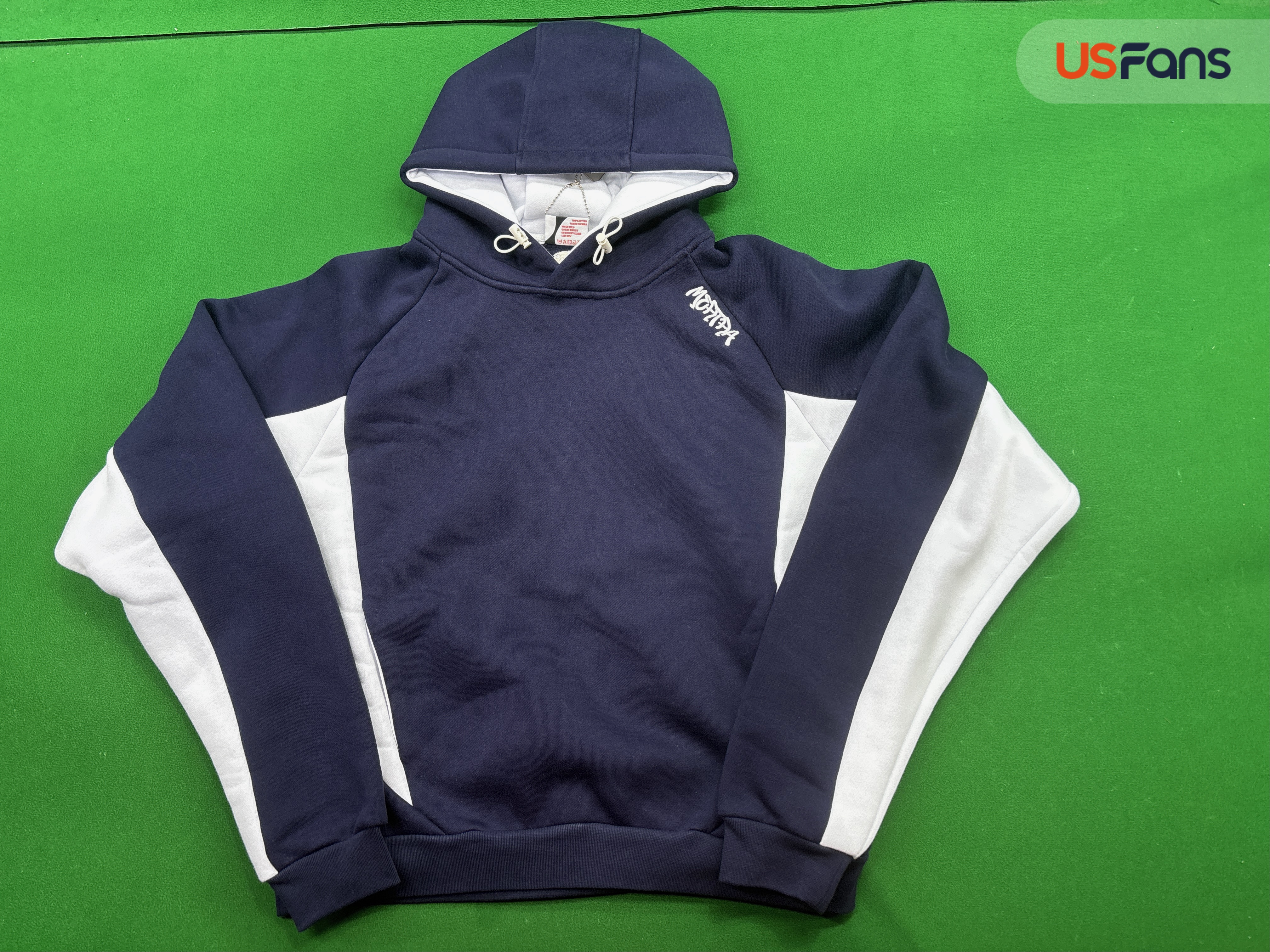 Hoodie QC photo 2 of 8