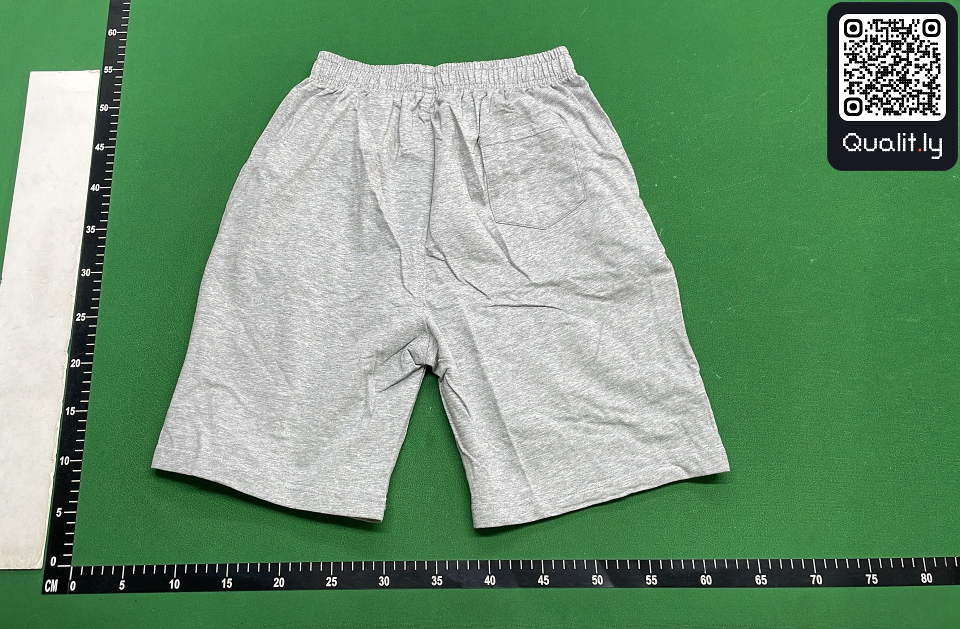 Shorts — QC-foto 3 av 4