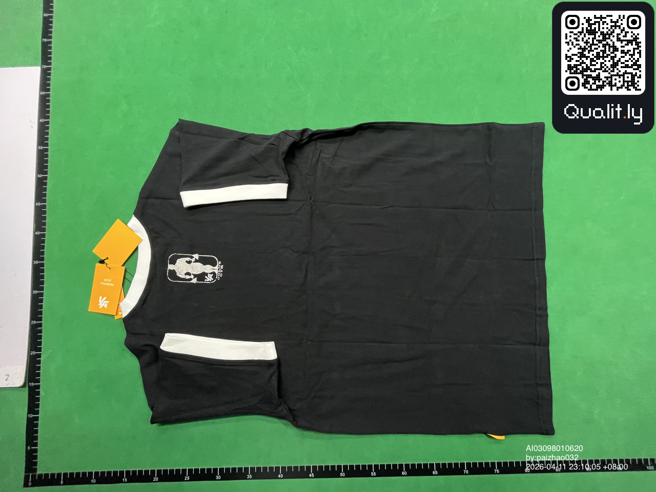 T-shirt — photo QC 2 sur 8
