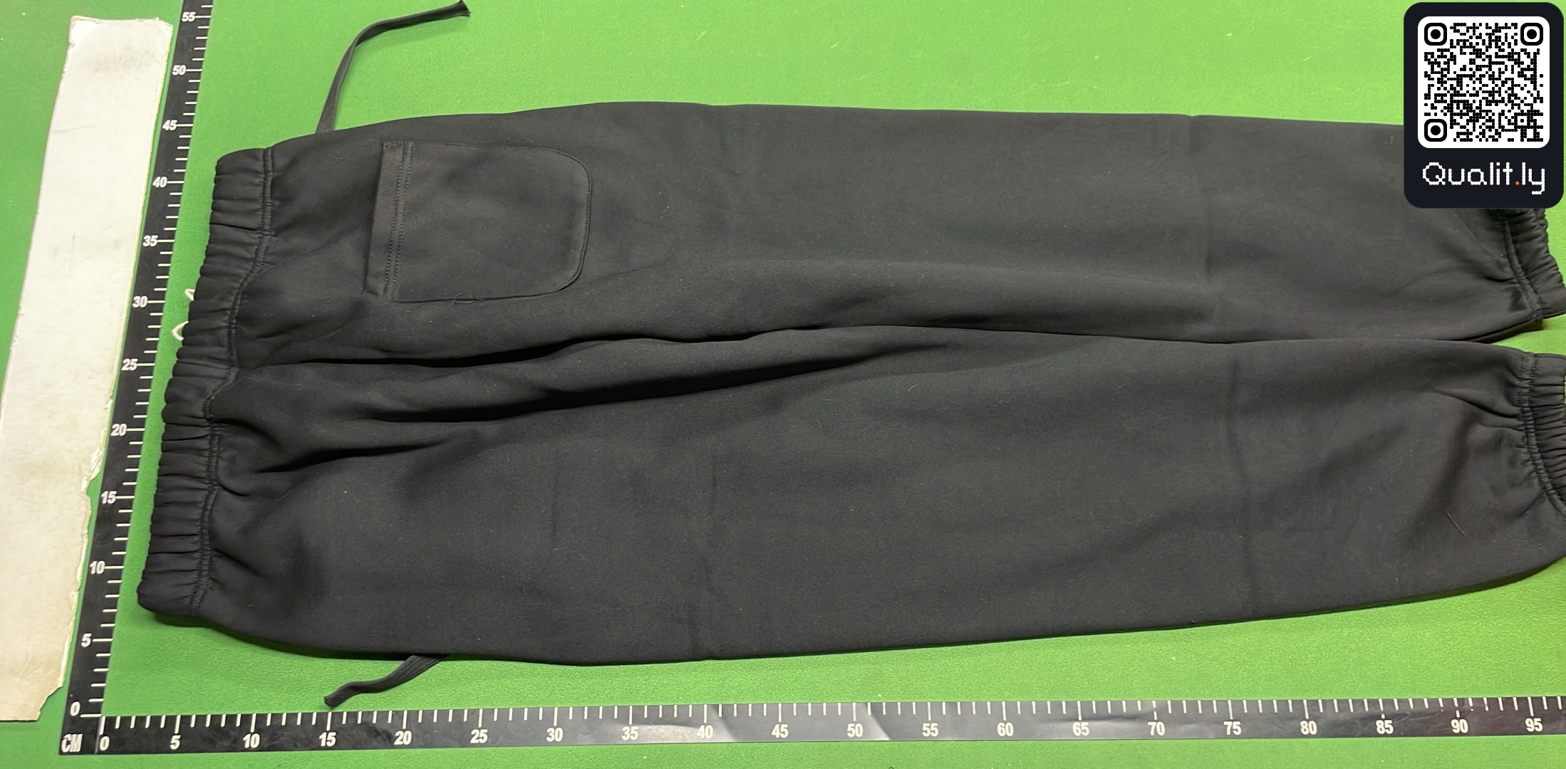 Pants QC photo 3 of 54