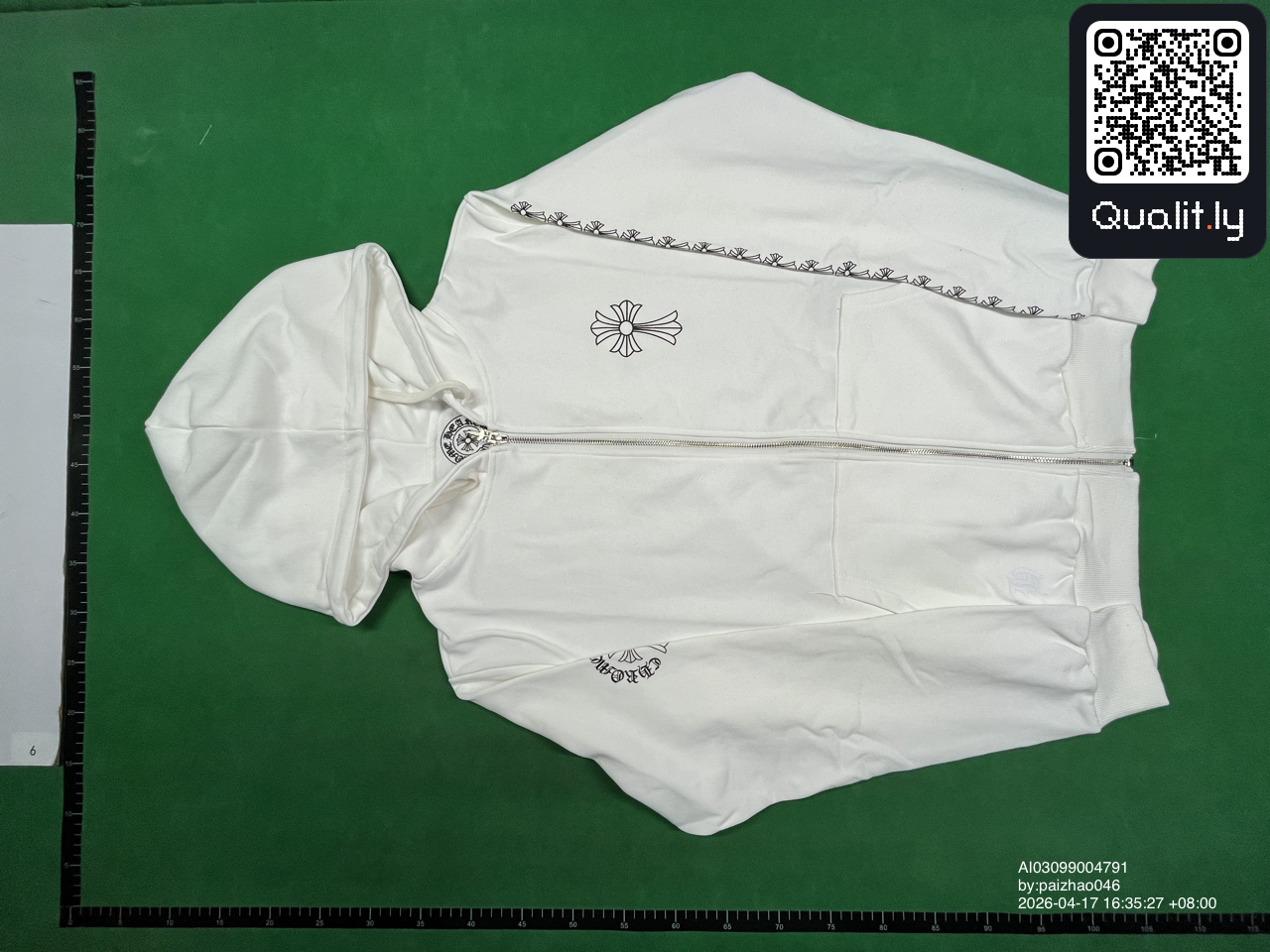 卫衣 QC 照片 3 / 4