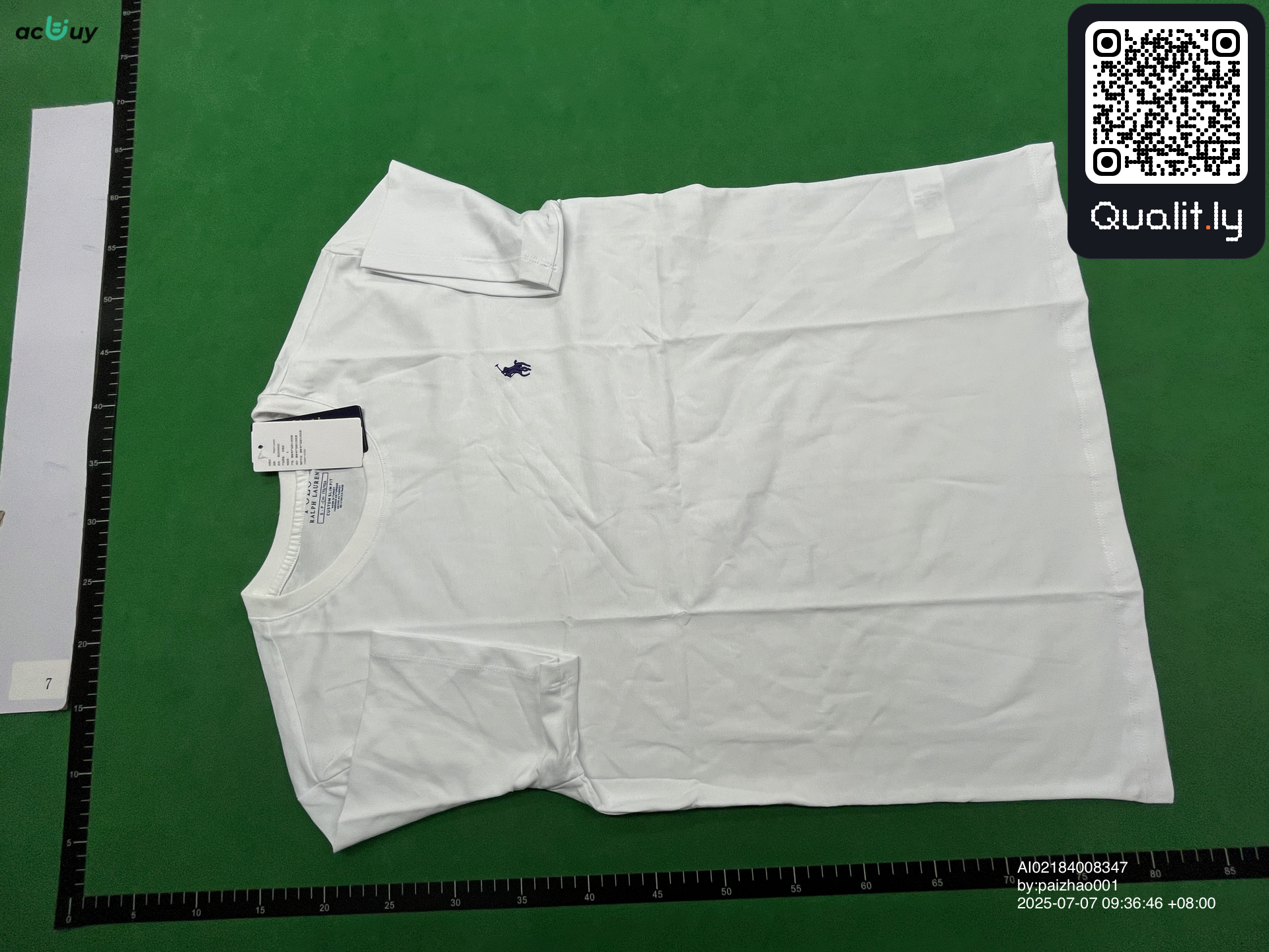 T-Shirt — QC-Foto 3 von 88