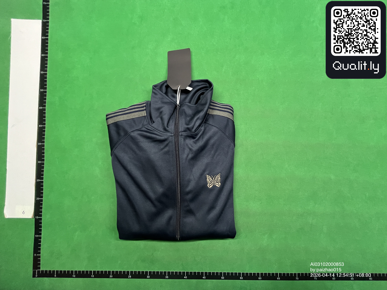 Jacket QC photo 1 of 14