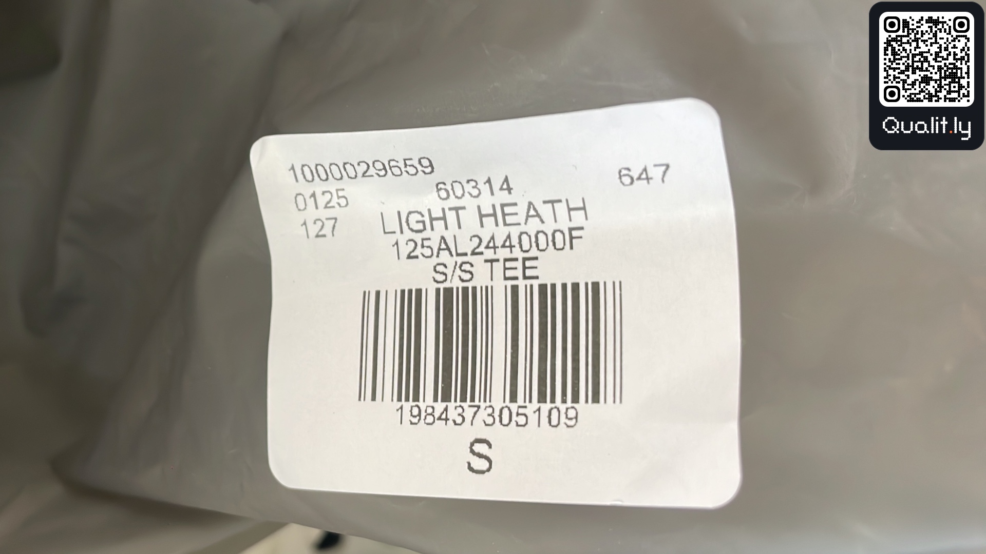T-shirt QC photo 1 of 103