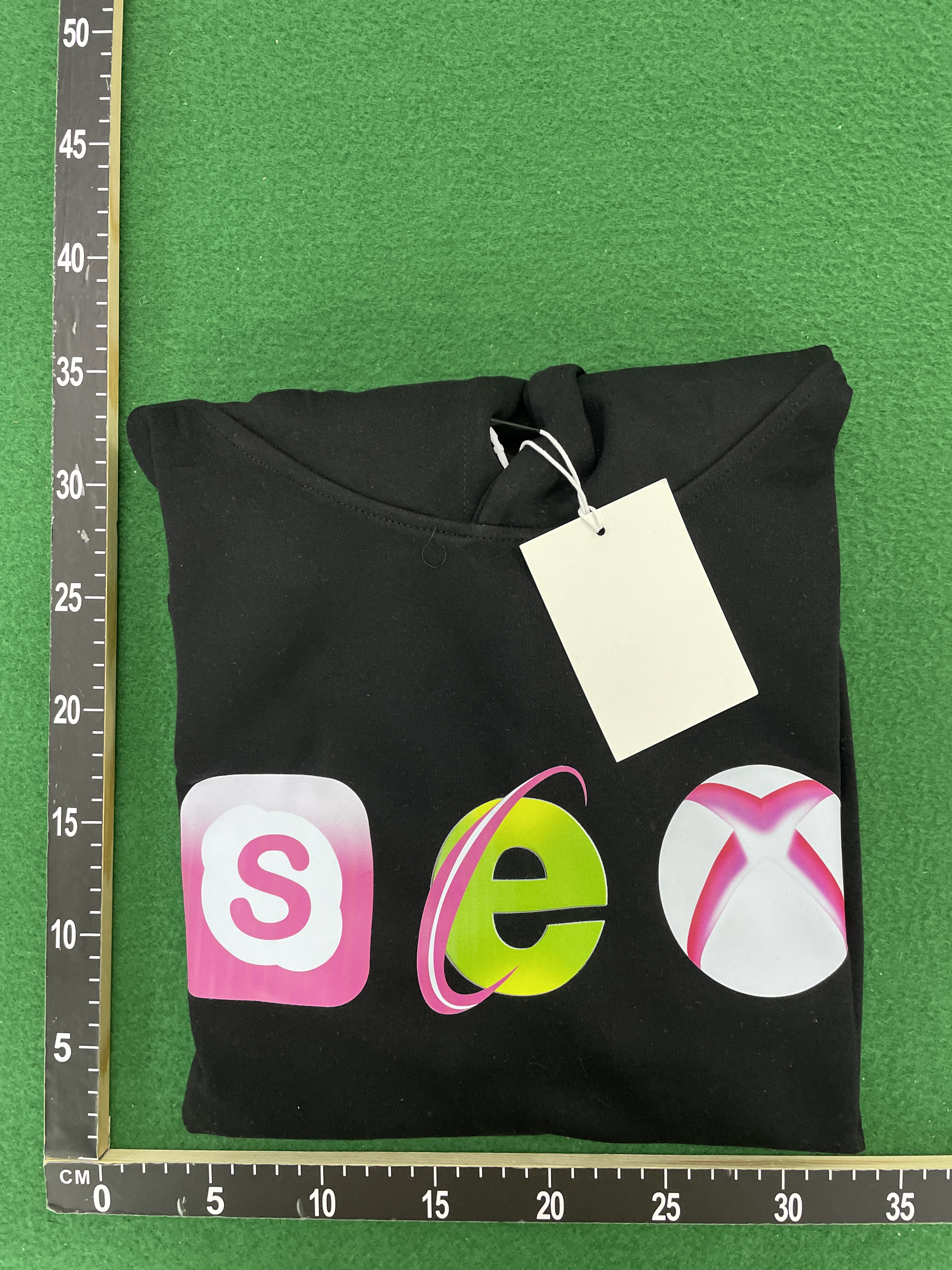 Hoodie QC photo 1 of 8