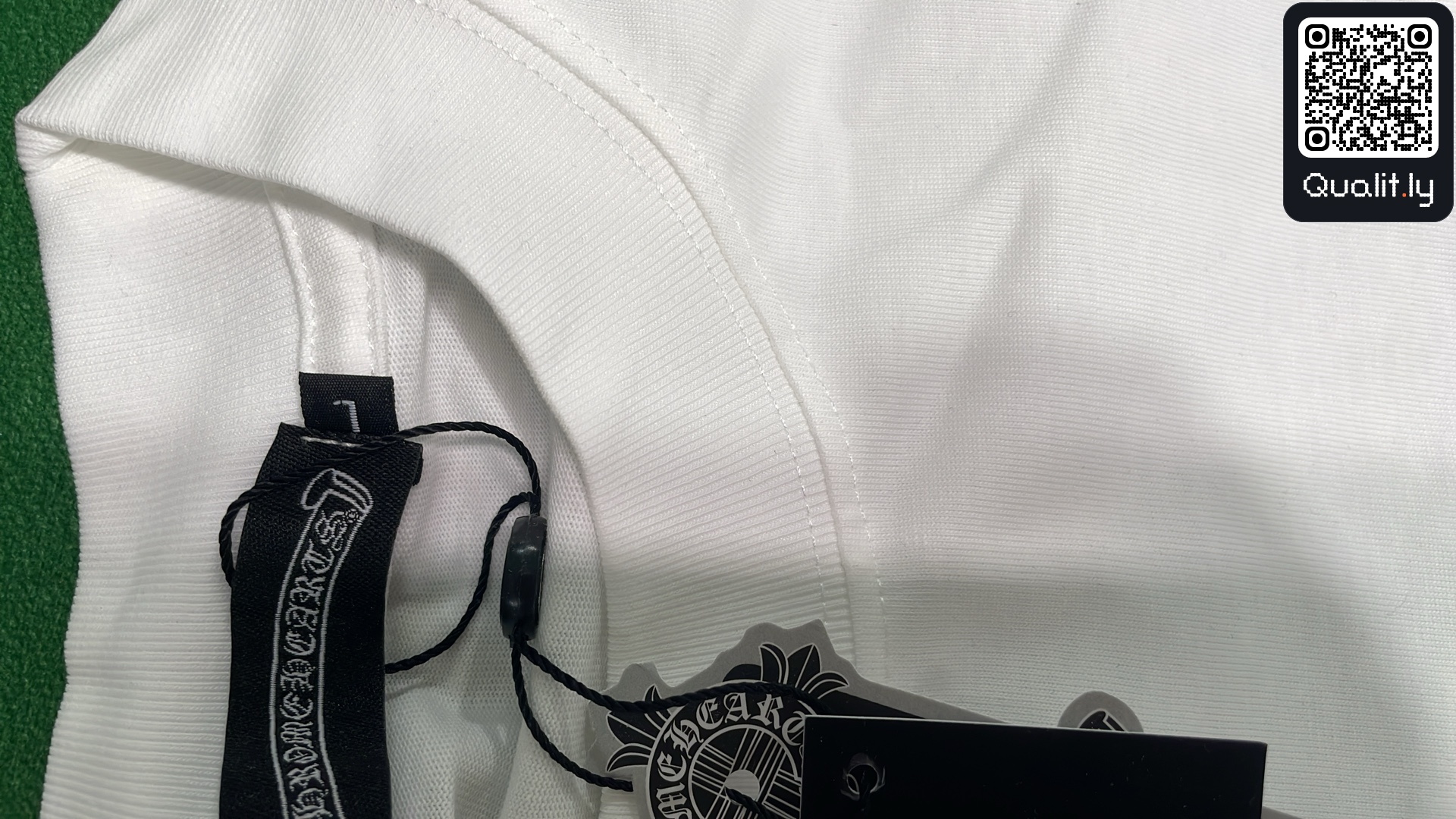 Camiseta — foto QC 1 de 16