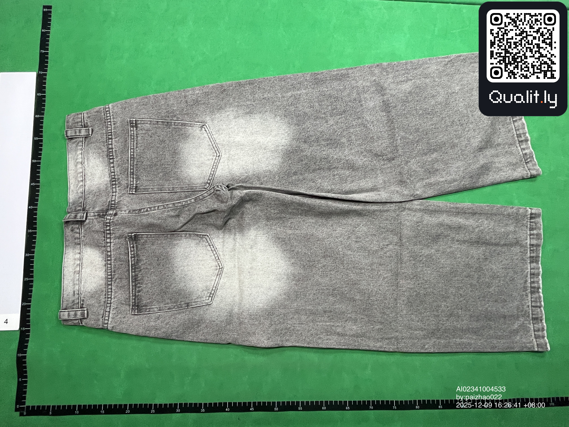 Jeans — QC-foto 2 van 8