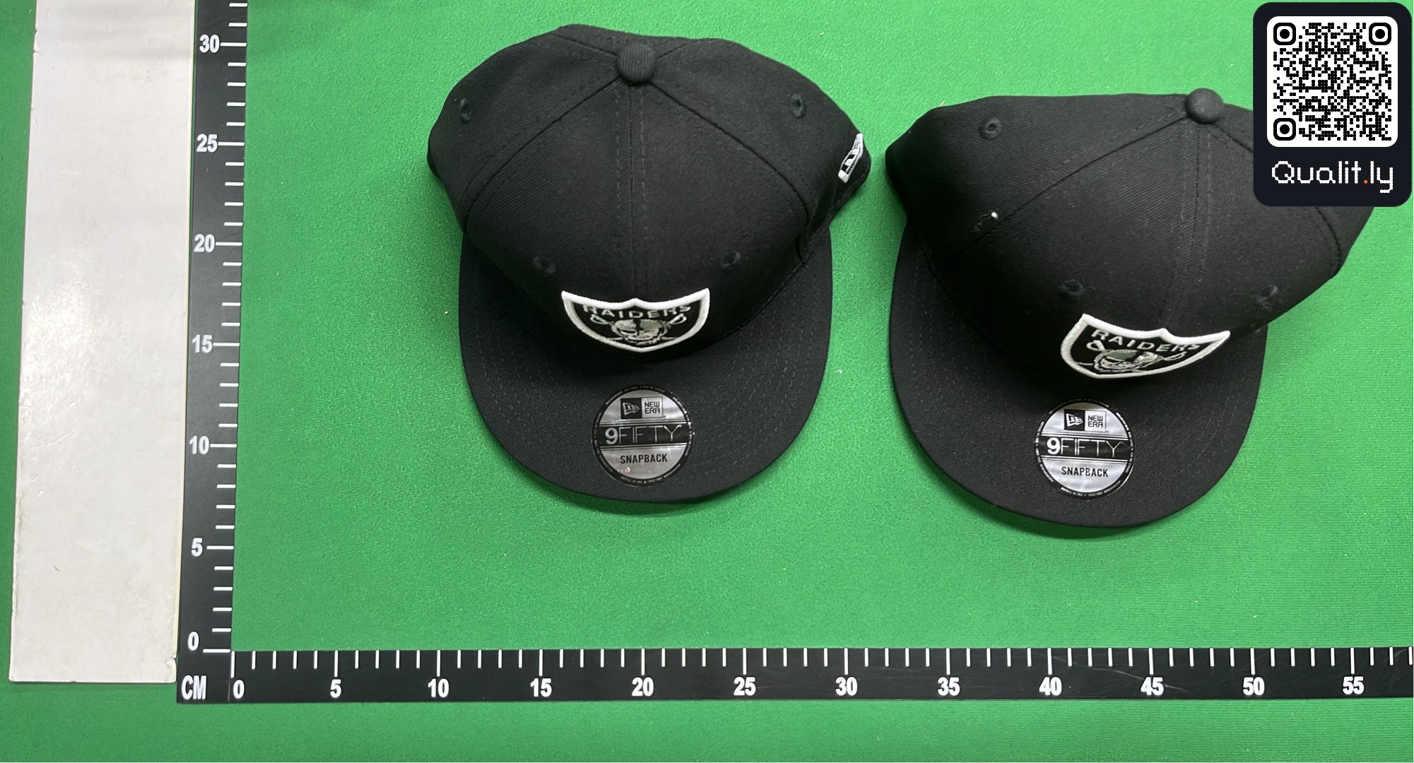 Pet — QC-foto 3 van 3