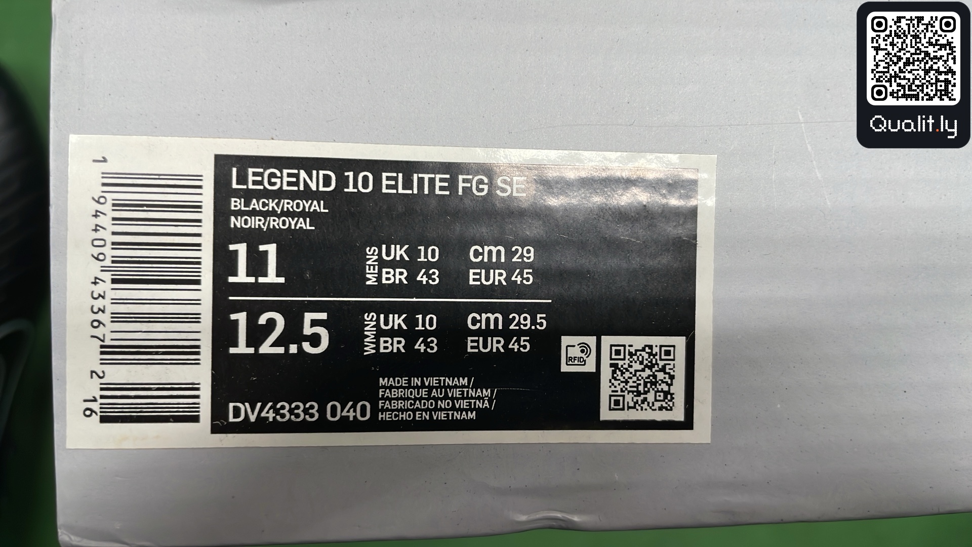 Sneakers QC photo 2 of 12