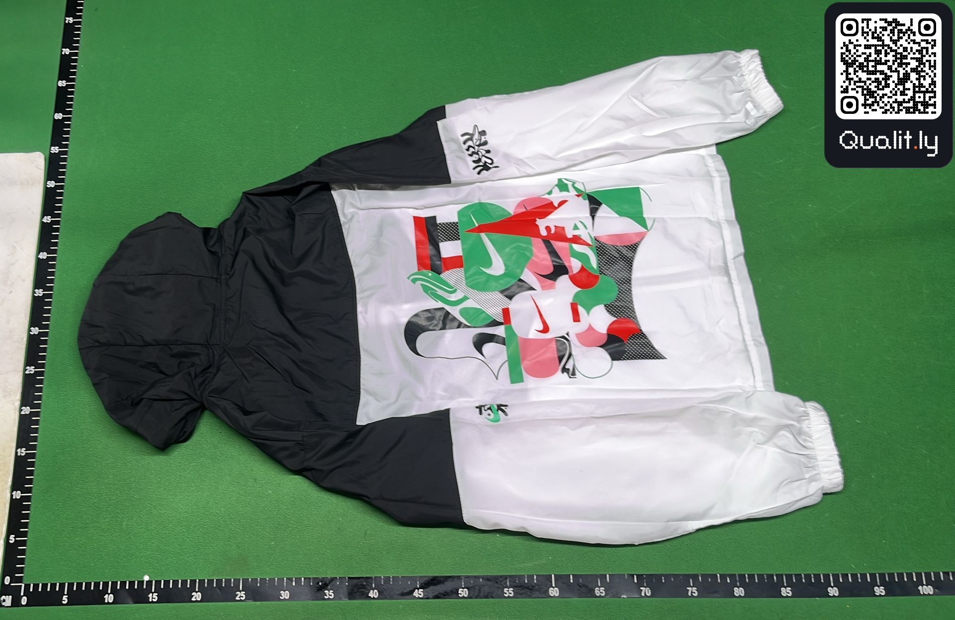 Jacket QC photo 3 of 26