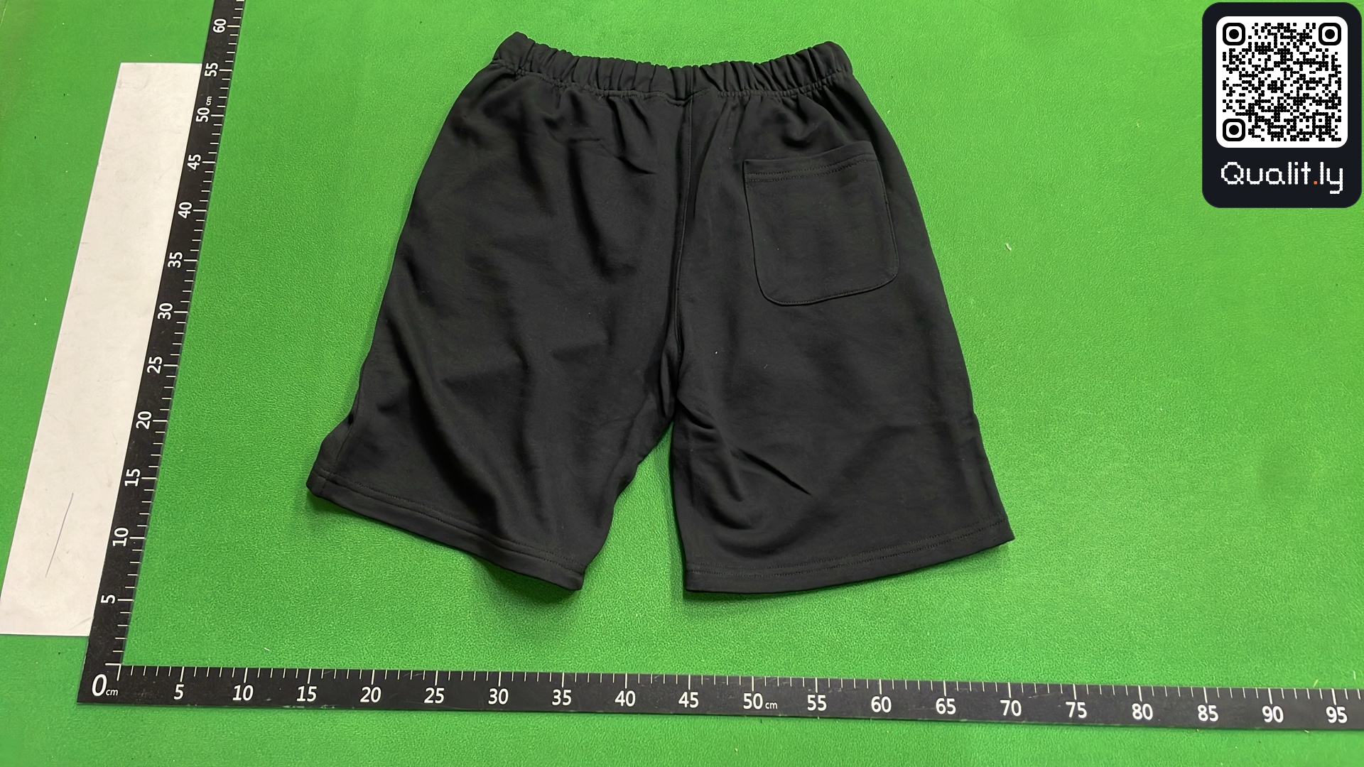 Short — photo QC 3 sur 32