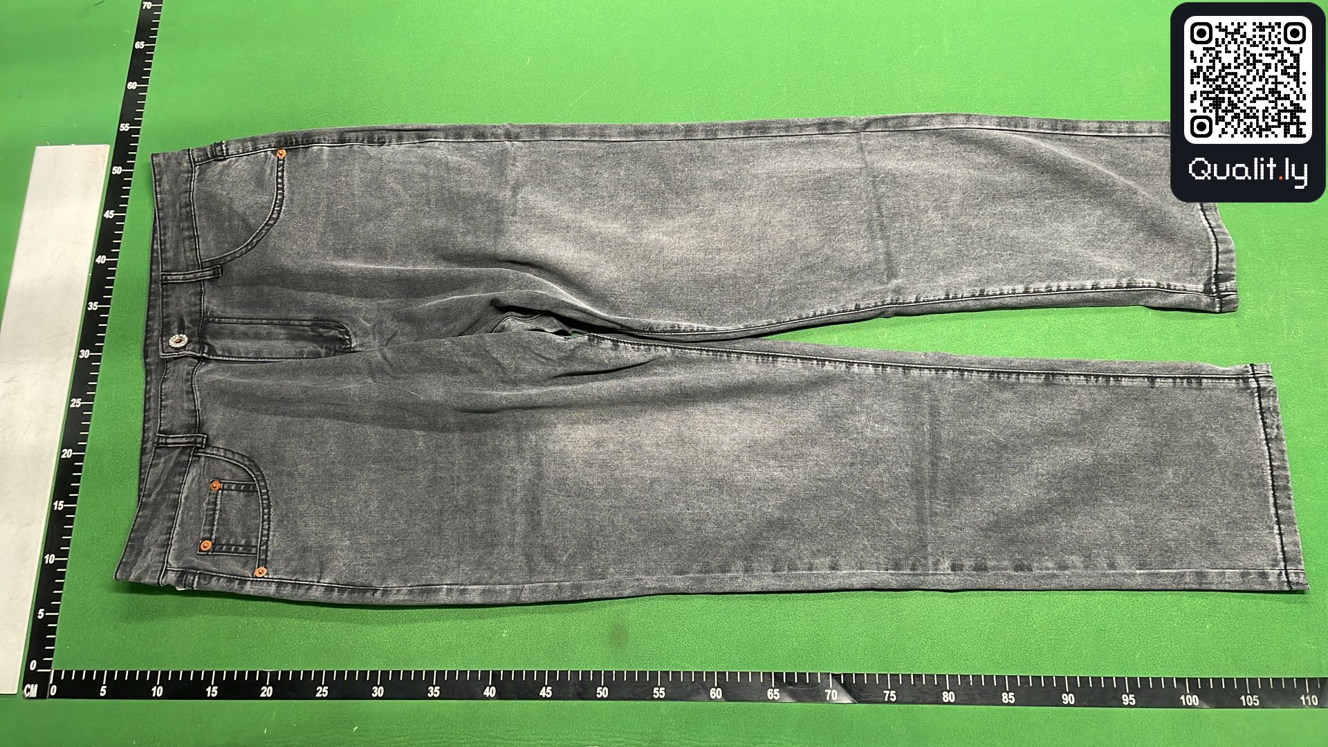 Jeans — QC-foto 2 van 14