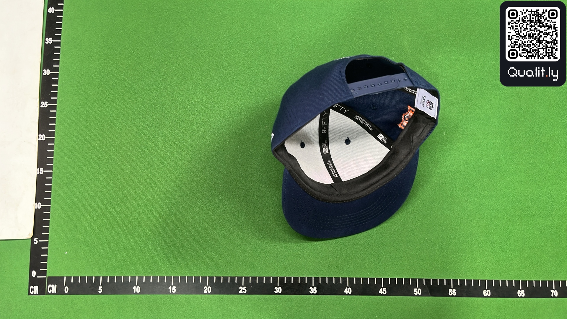 Pet — QC-foto 3 van 3