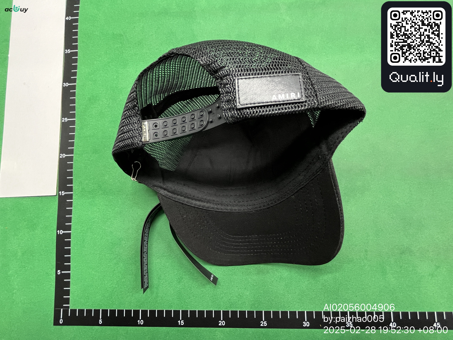 Casquette — photo QC 2 sur 6