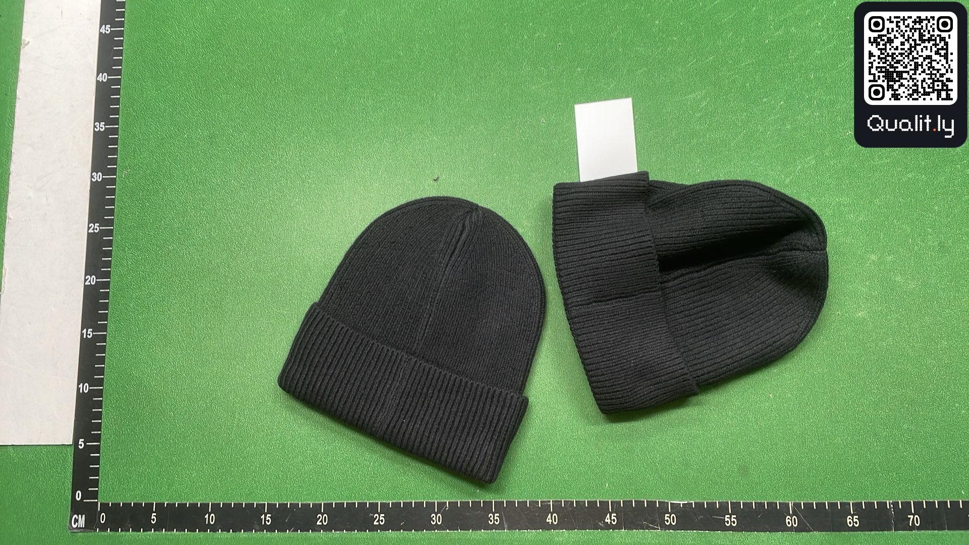 Bonnet — photo QC 3 sur 9