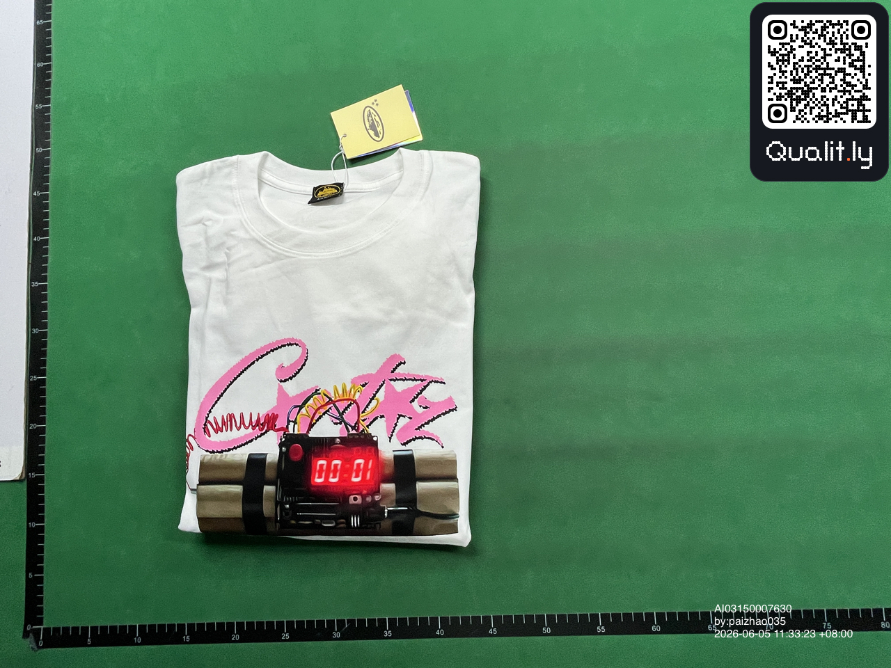 T-shirt — foto QC 1 di 48