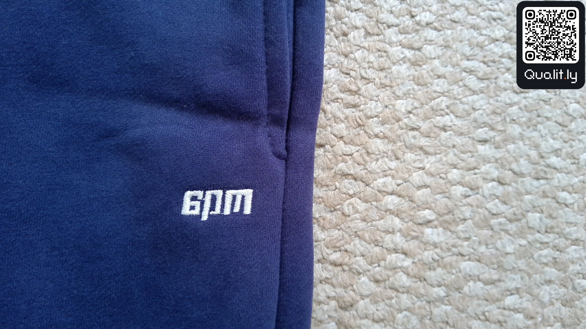 Hoodie — QC-foto 2 av 9