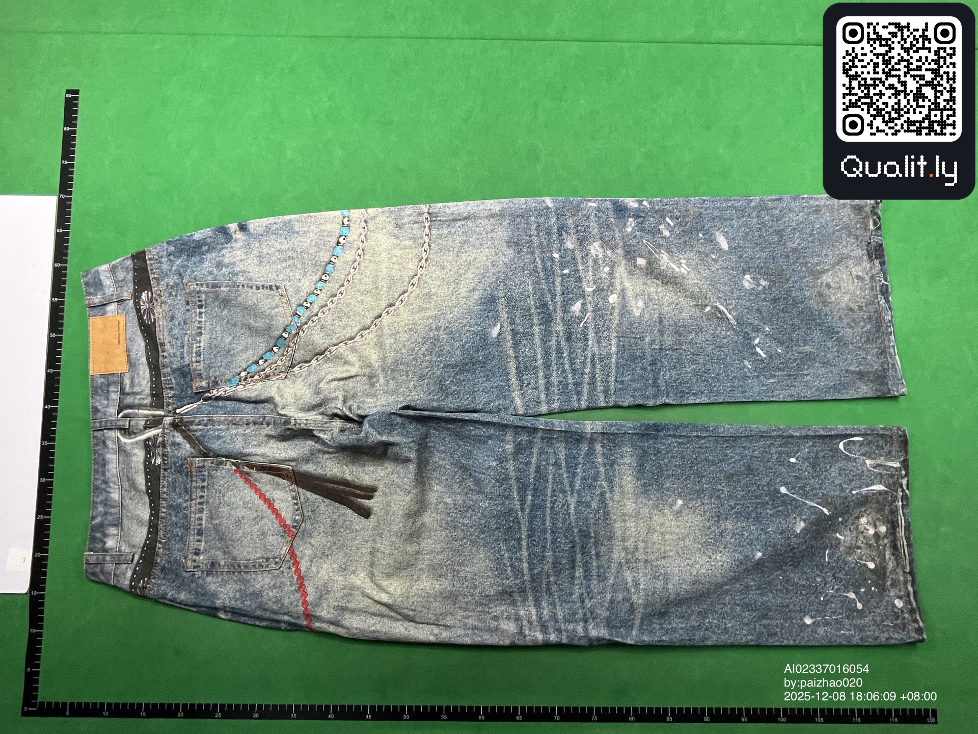 Jeans QC photo 2 of 4