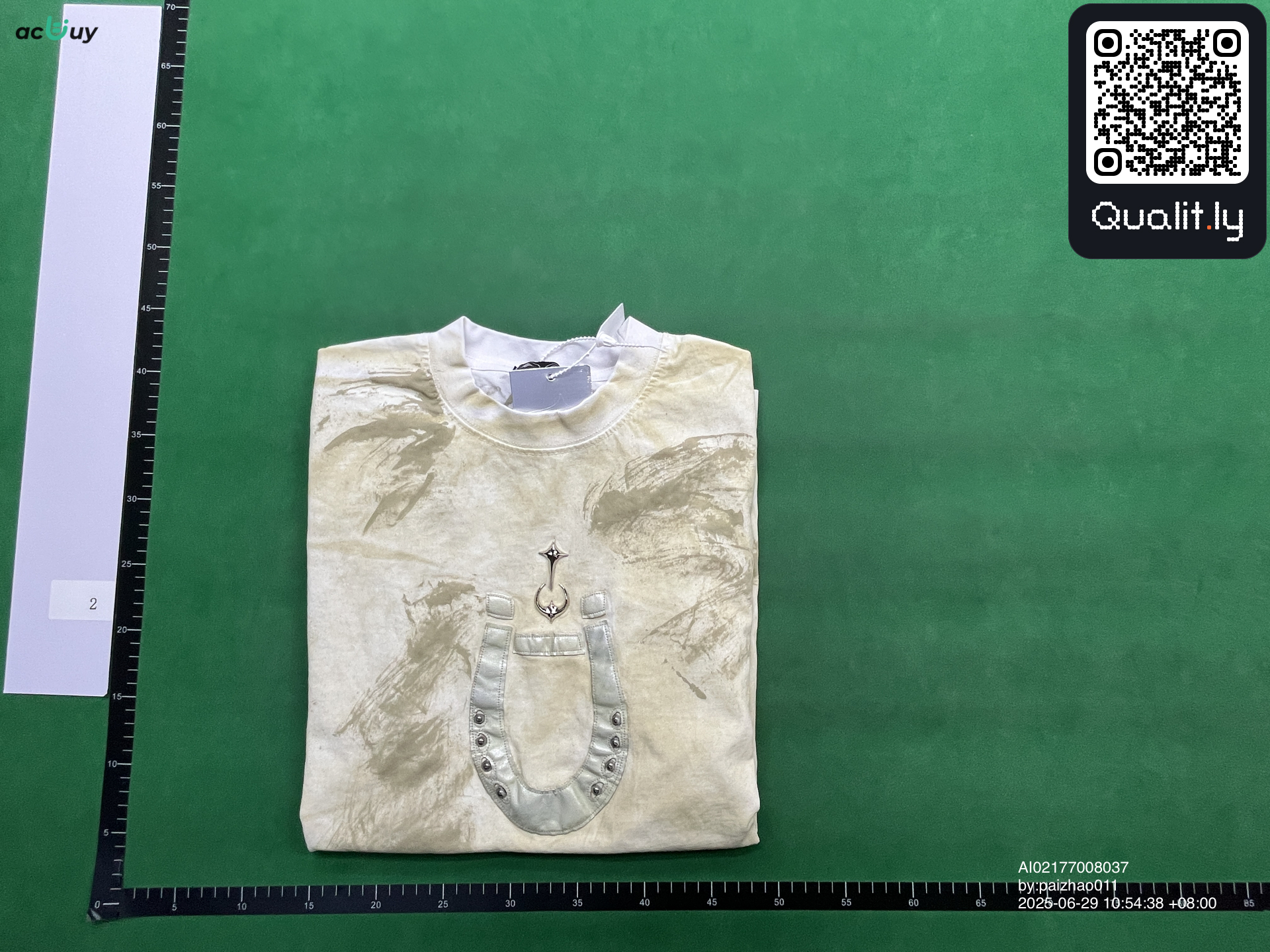 T-shirt — photo QC 1 sur 4