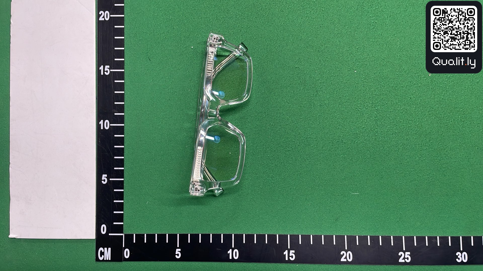 Sonnenbrille — QC-Foto 1 von 6