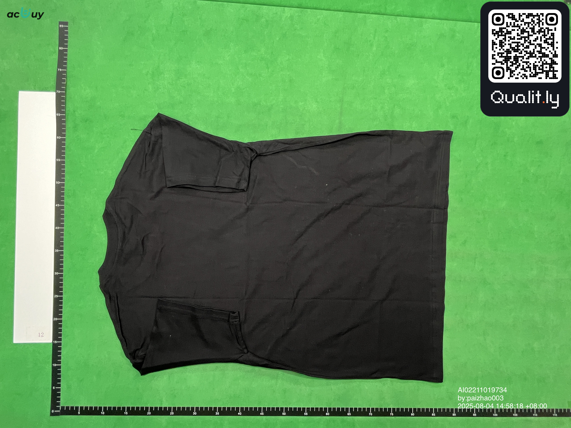 T-shirt — foto QC 2 de 8