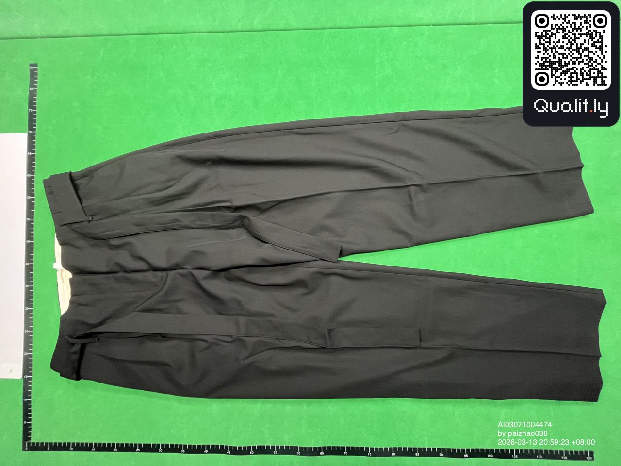 Pantaloni — fotografie QC 3 din 4