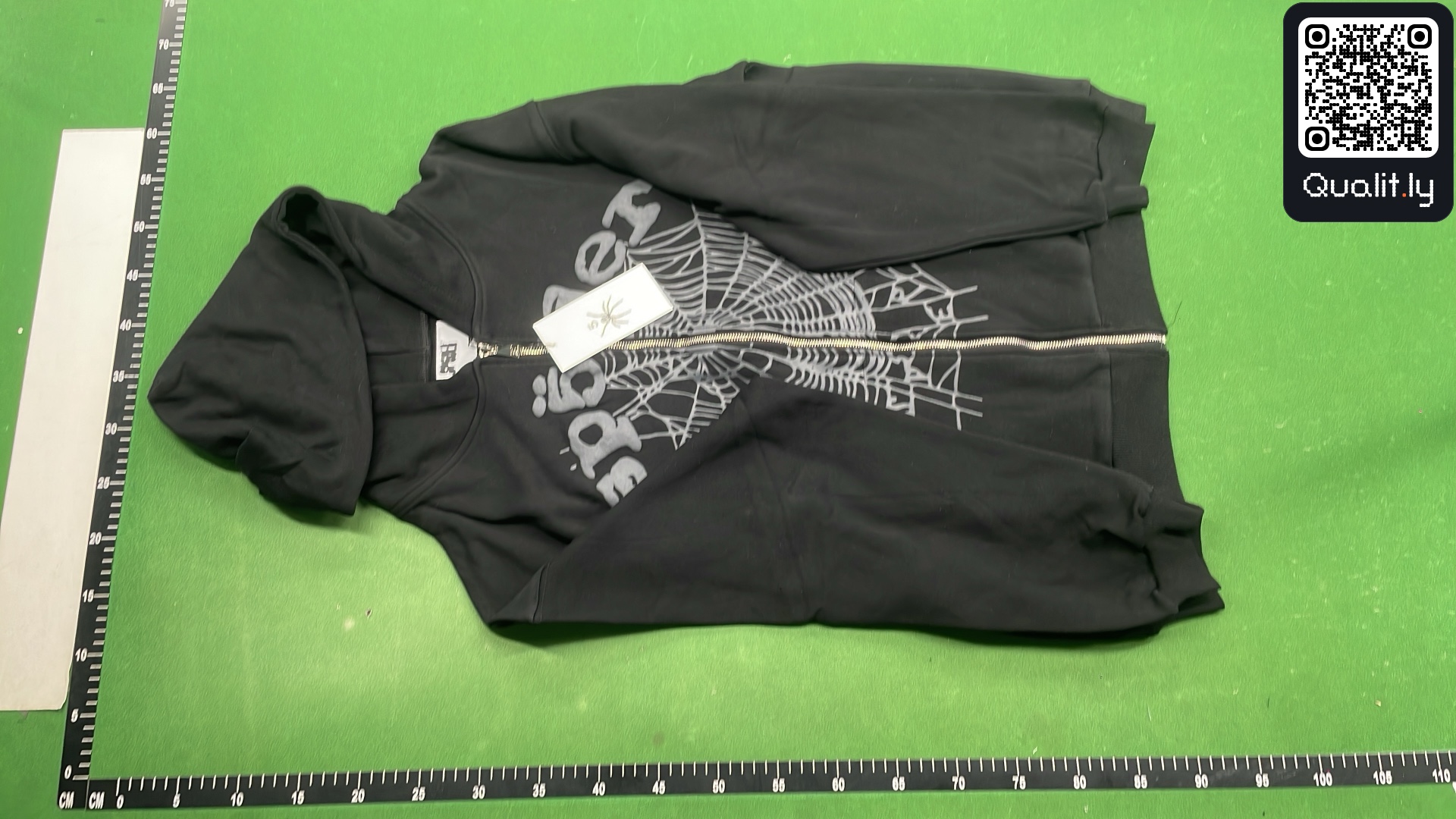 Hoodie — QC-foto 2 van 4