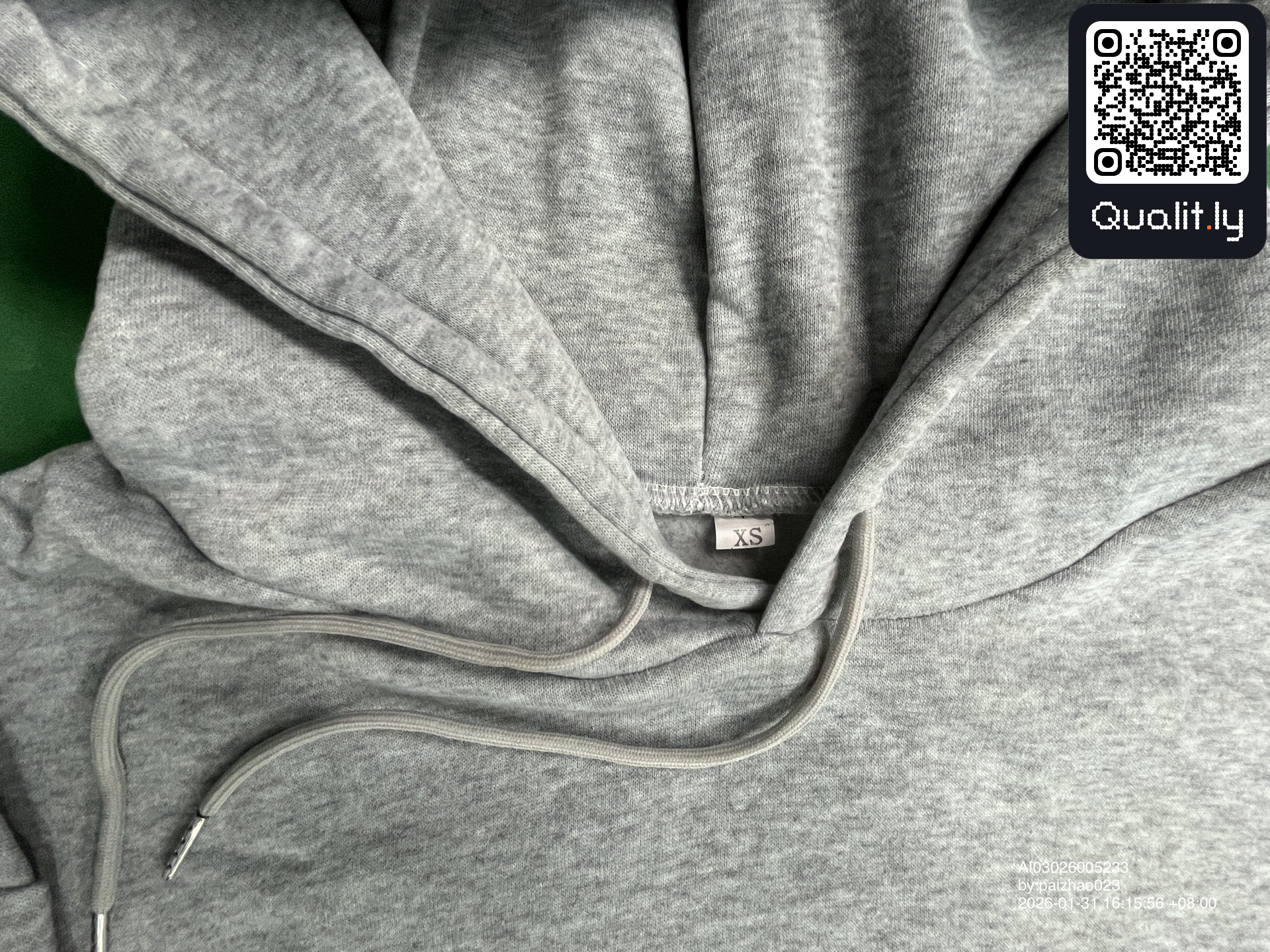 Sudadera con capucha — foto QC 1 de 38