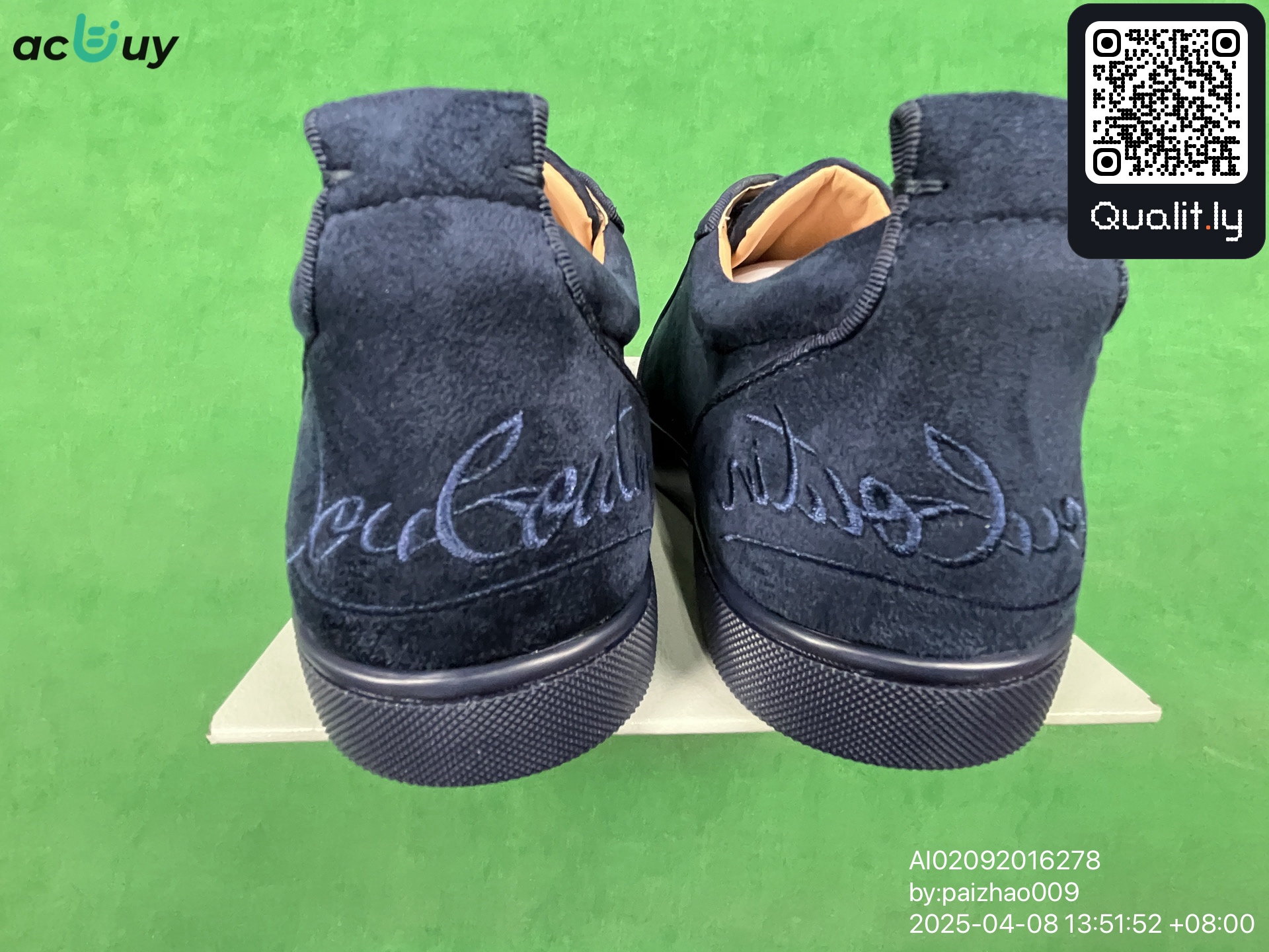 Sneaker — QC-Foto 3 von 94