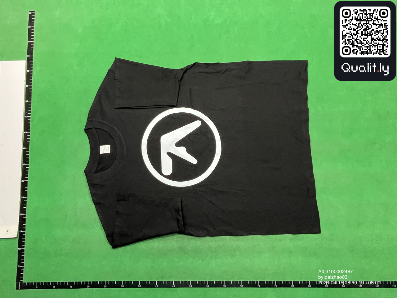 T-Shirt — QC-Foto 3 von 22