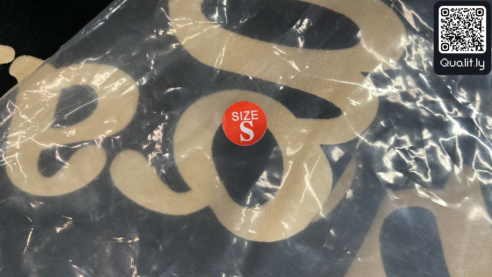 Hoodie — QC-foto 1 av 4
