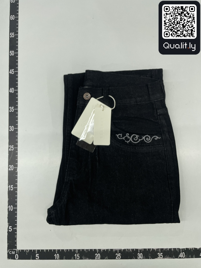 Jeans — QC-foto 1 av 5