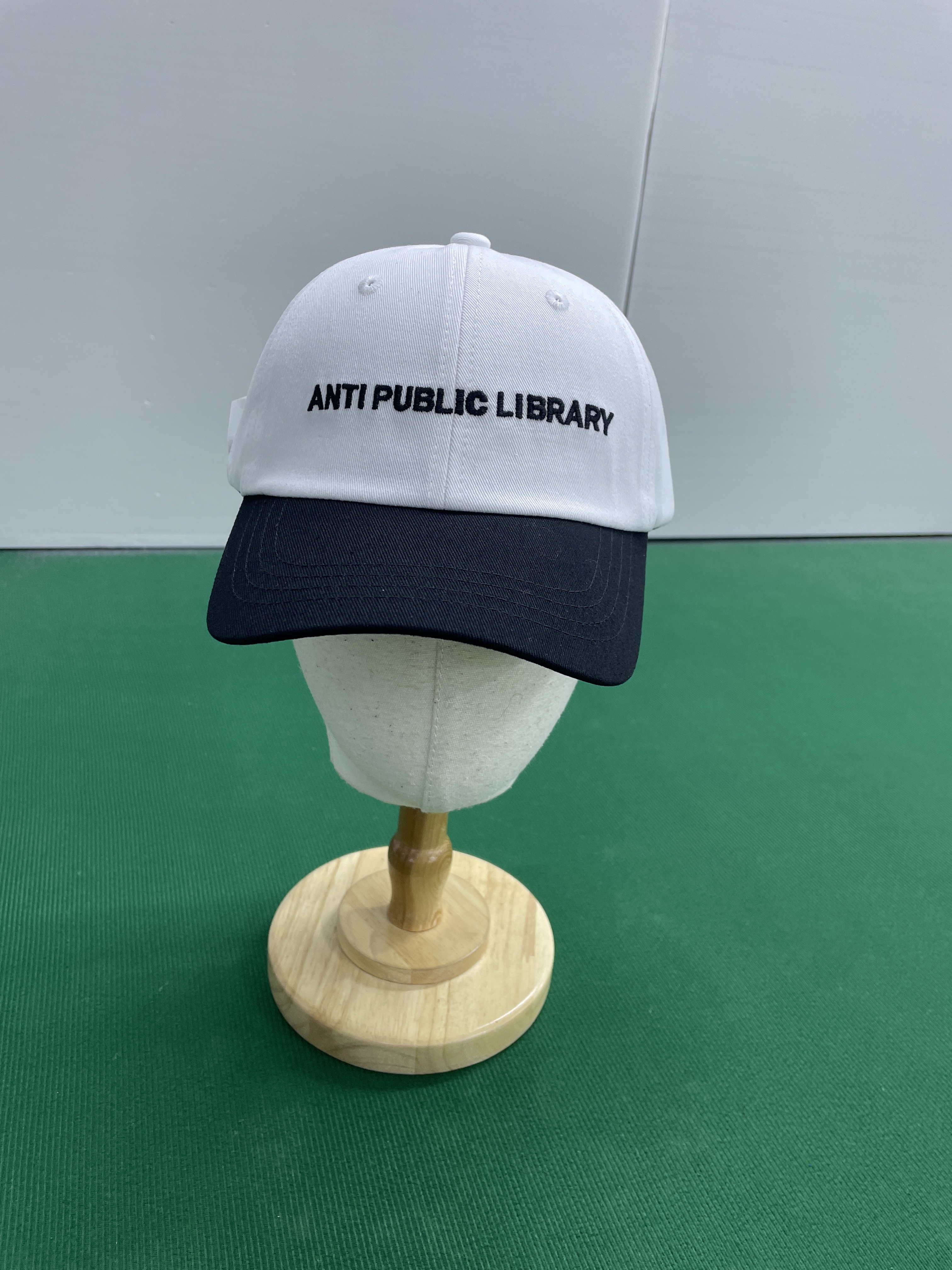 Cap QC photo 1 of 14