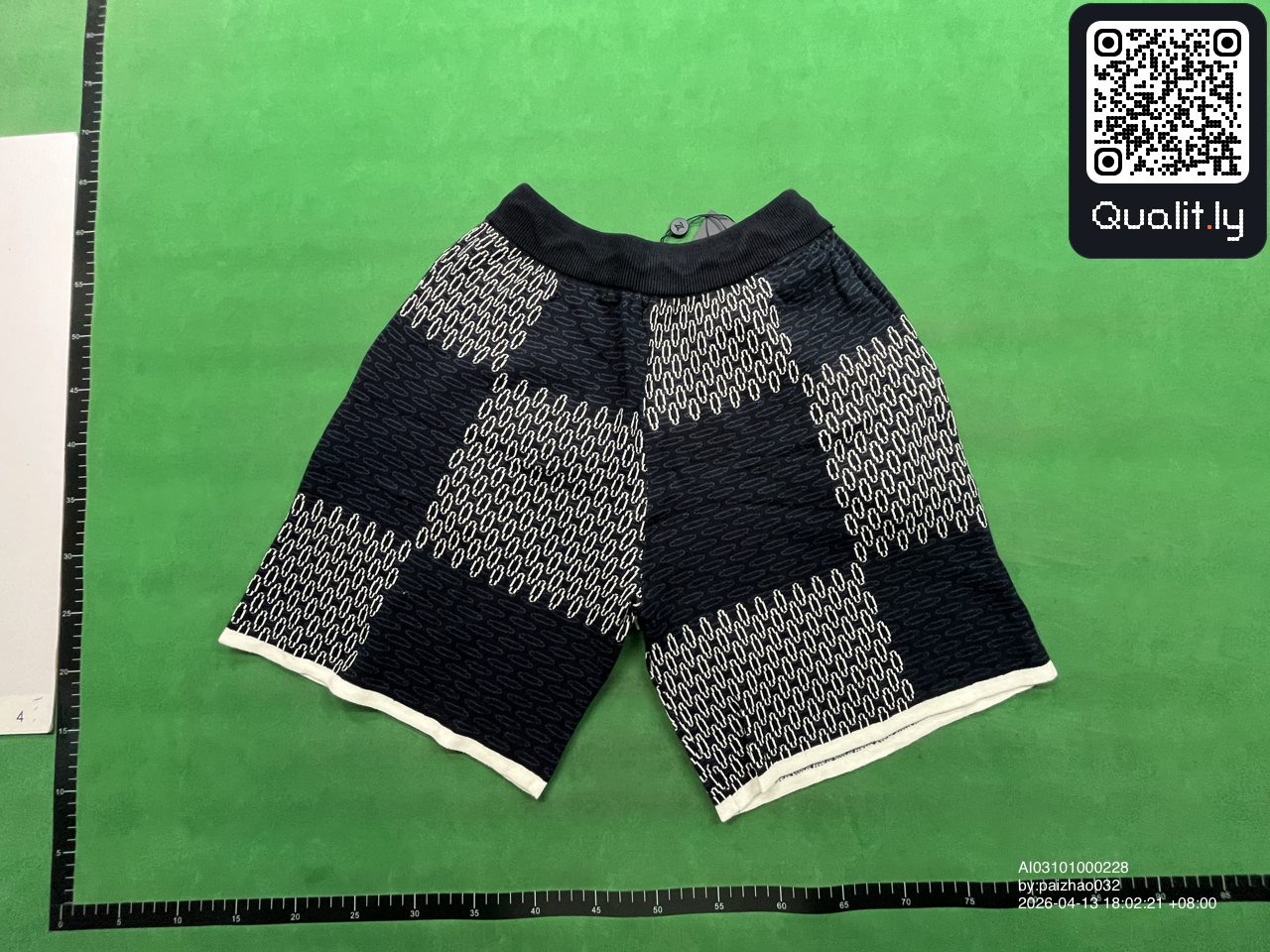 Sweater QC photo 2 of 26