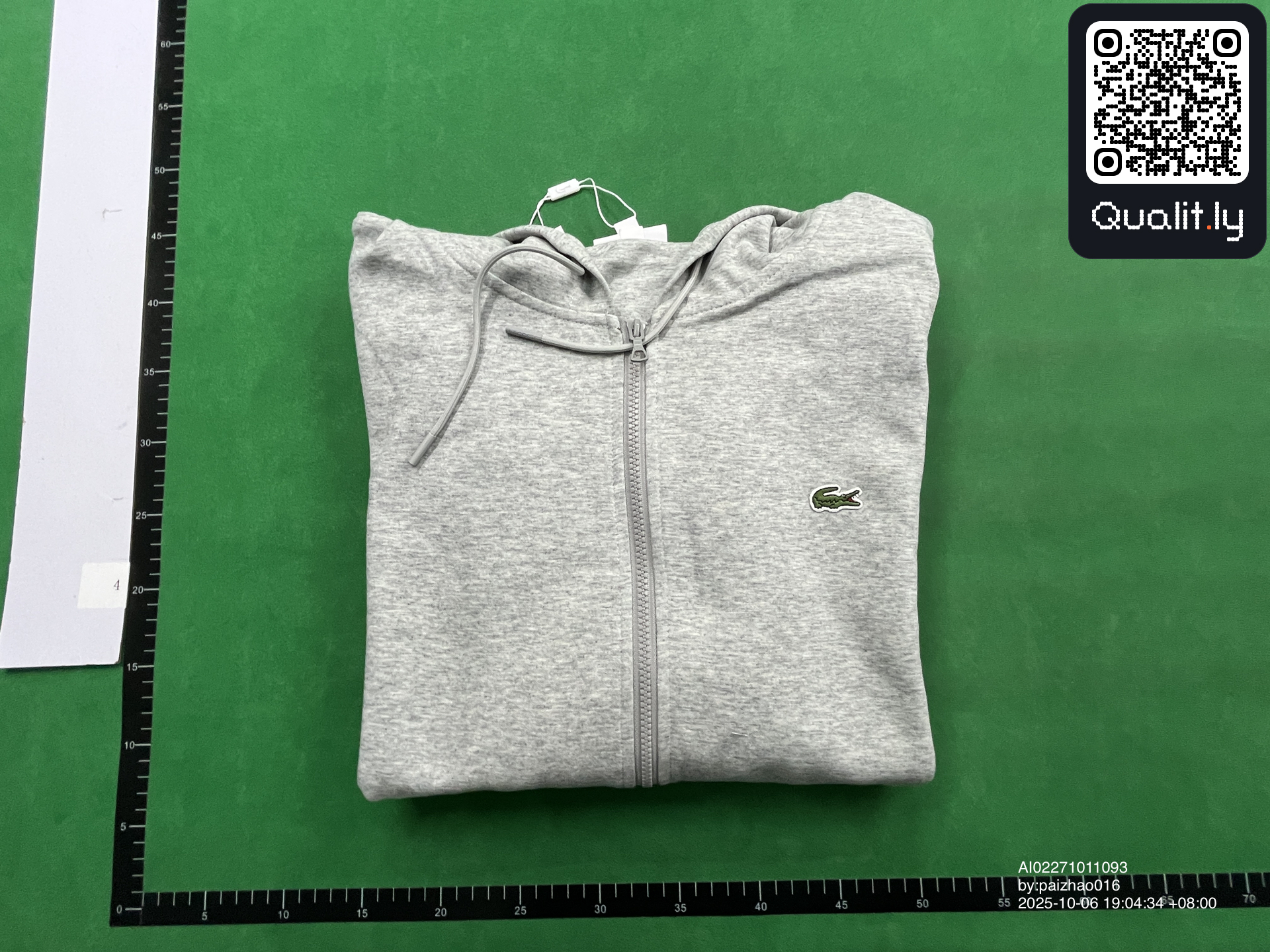 Hoodie QC photo 1 of 64