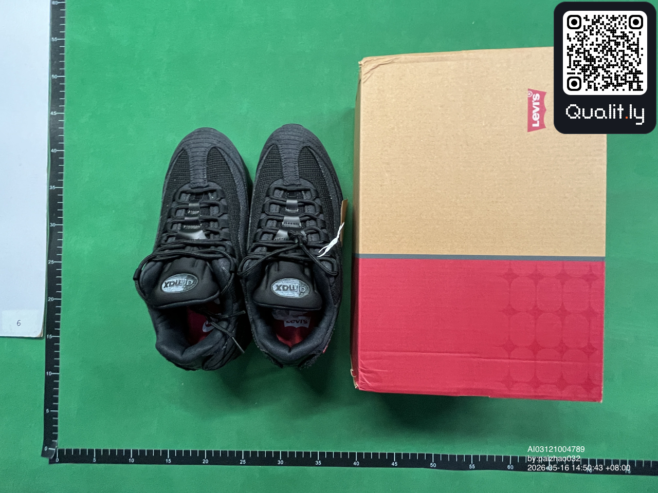 球鞋 QC 照片 1 / 22