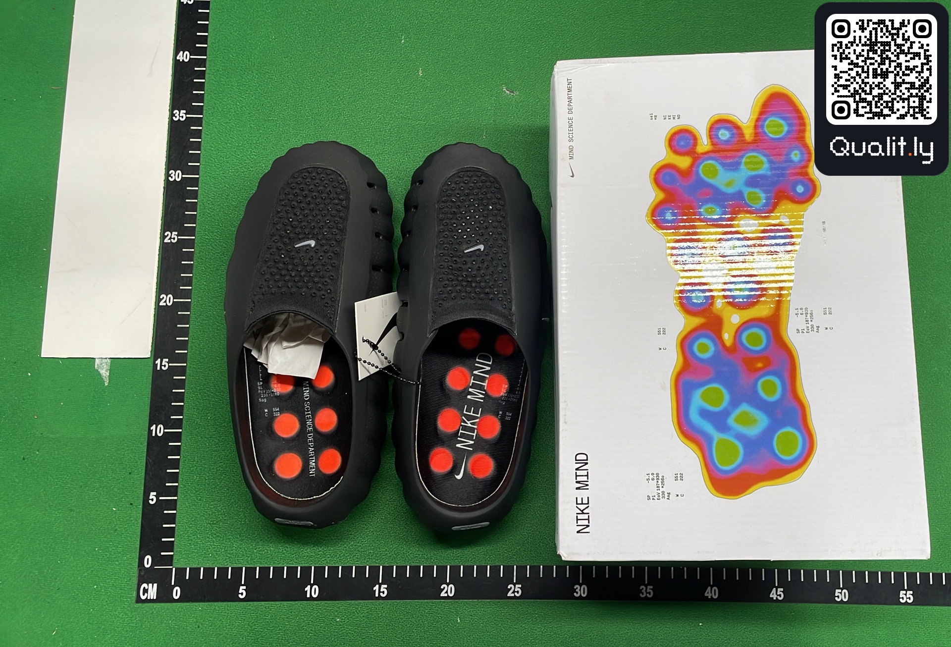 Slides QC photo 1 of 31