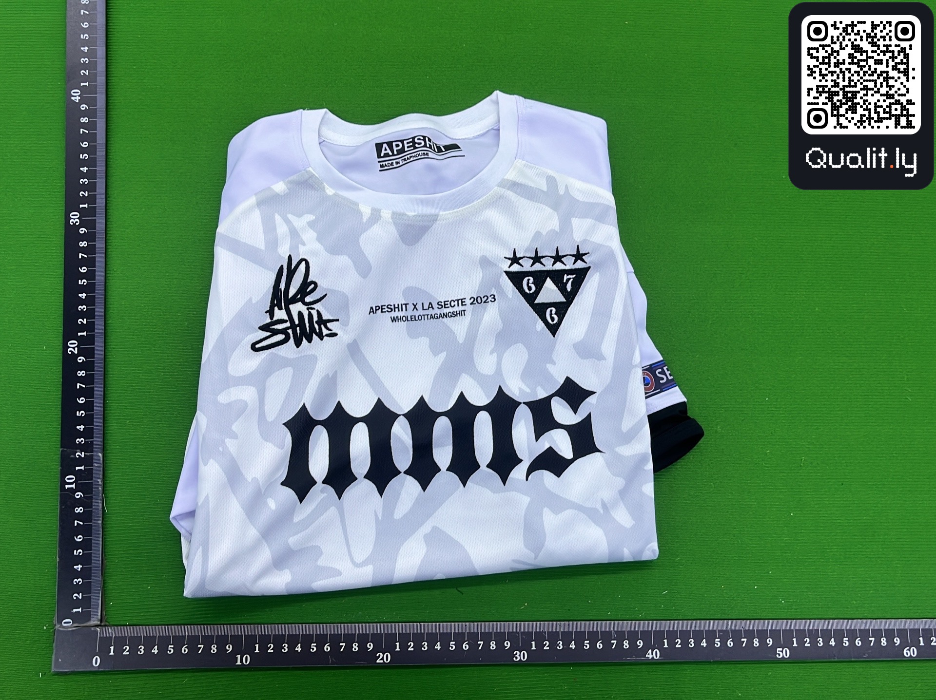 T-shirt QC photo 1 of 14