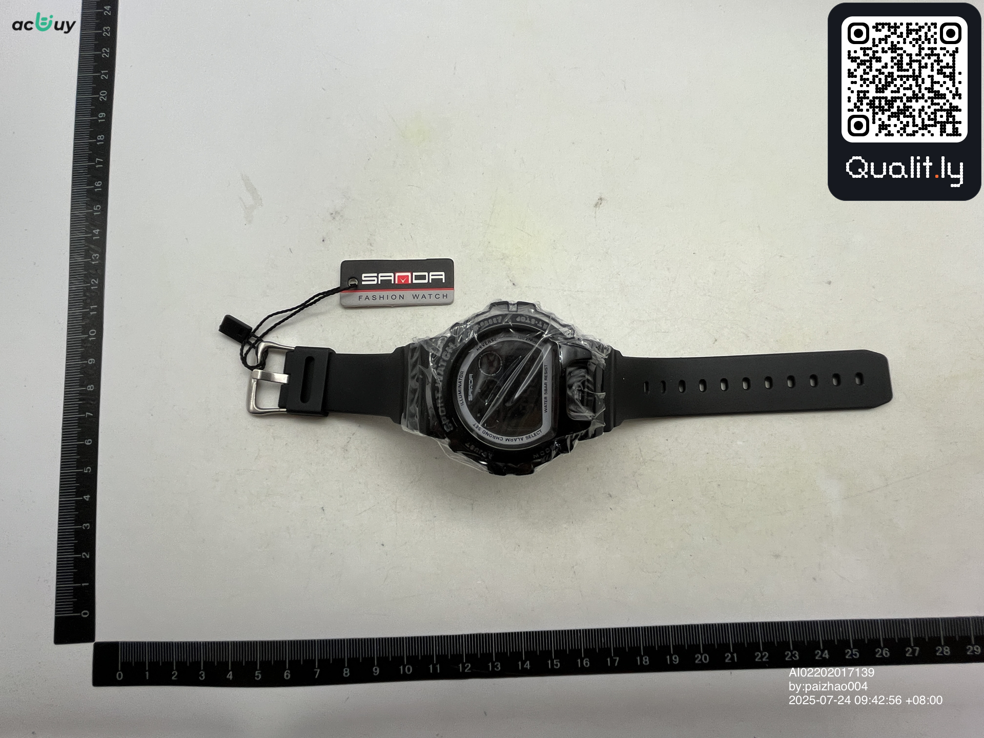 Uhr — QC-Foto 3 von 3
