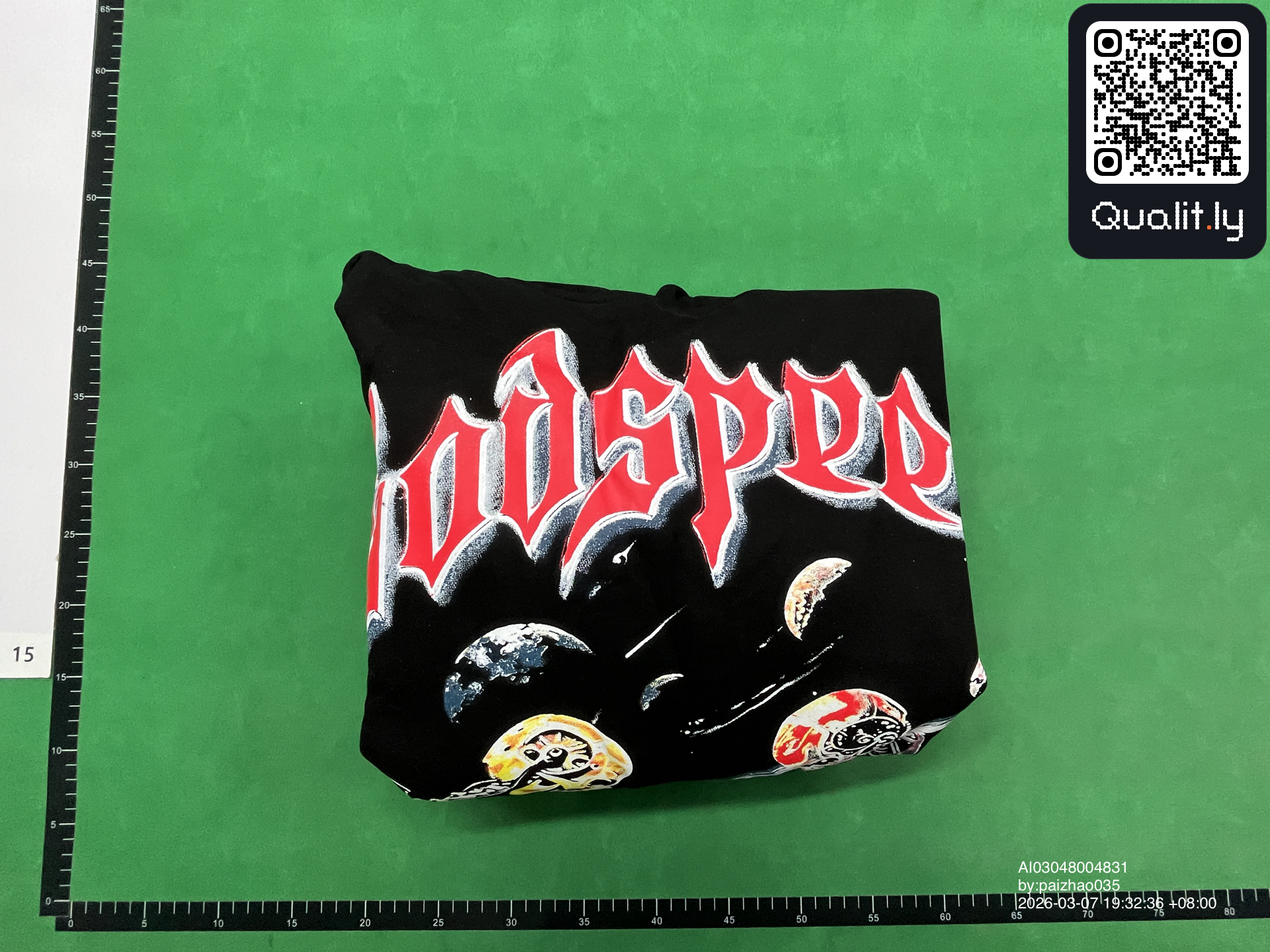 Hoodie — QC-foto 1 av 4