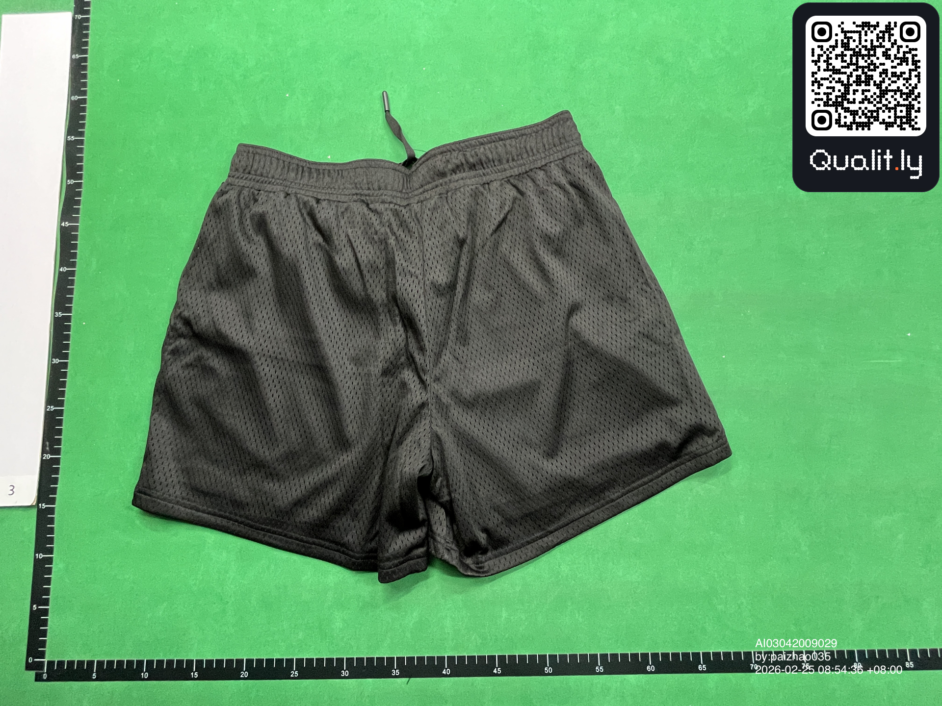 Shorts QC photo 2 of 4