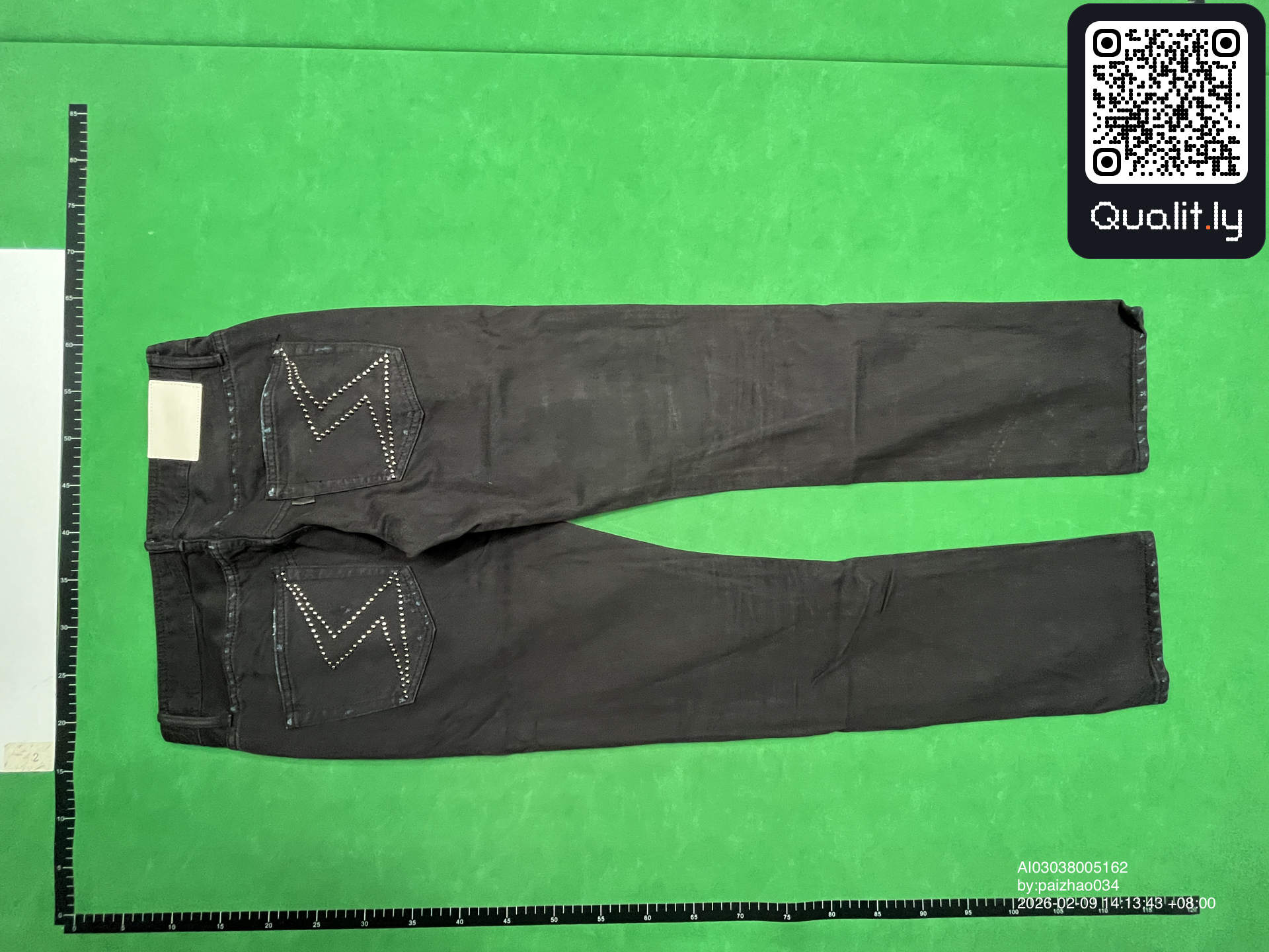 牛仔裤 QC 照片 2 / 14