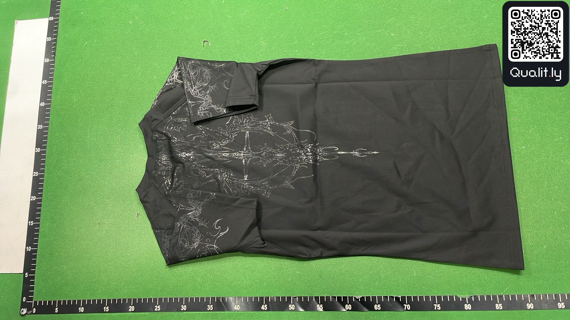 Camiseta — foto QC 3 de 4