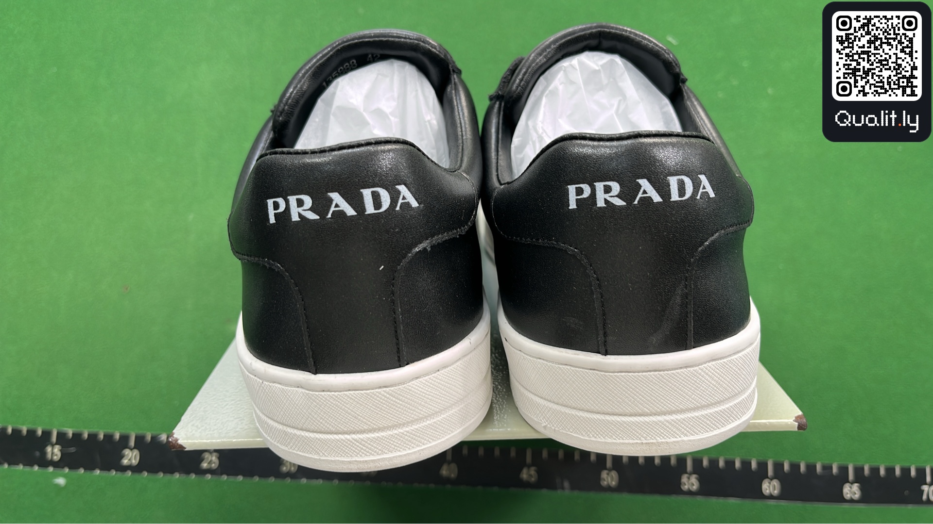 Sneaker — QC-Foto 3 von 6